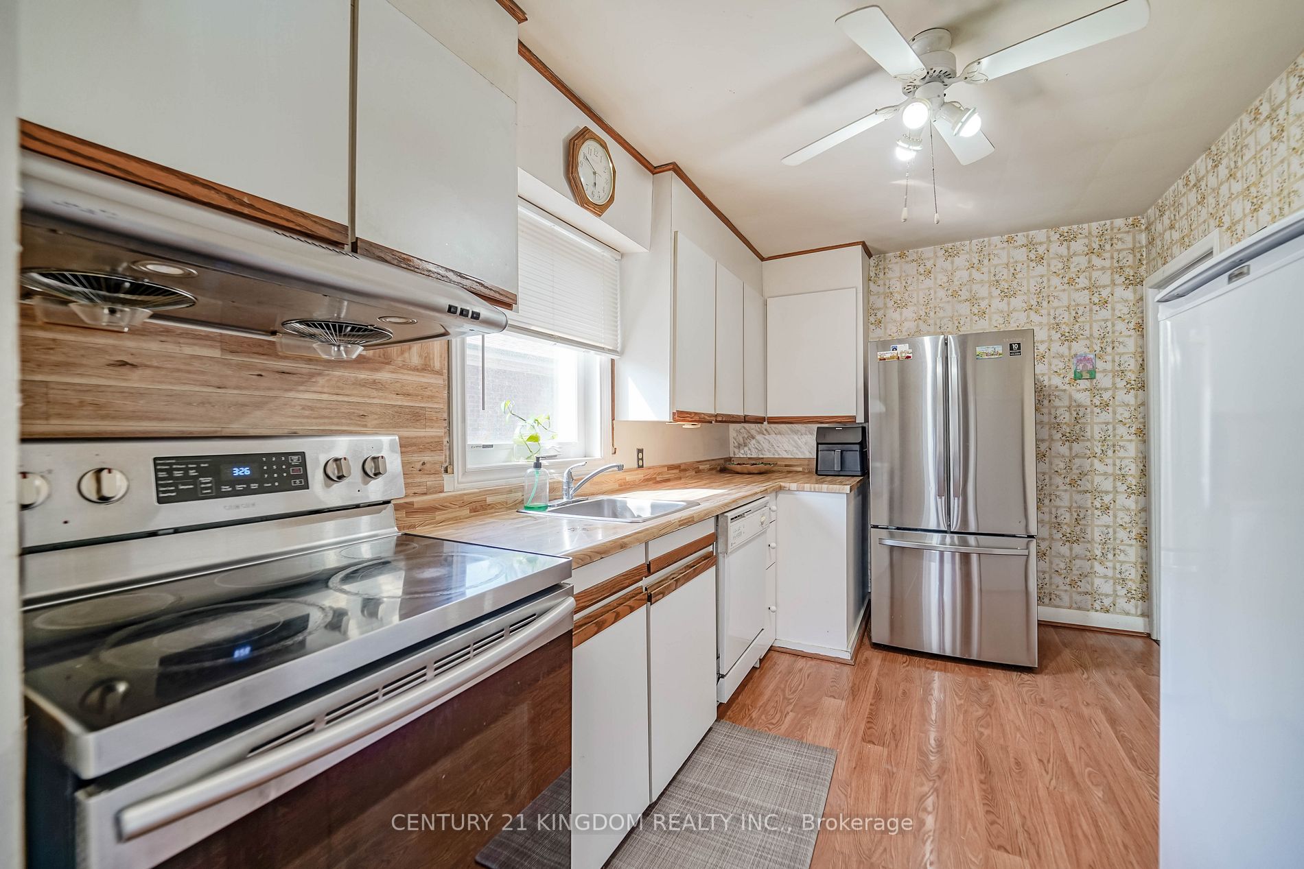 50 Mackinac Cres