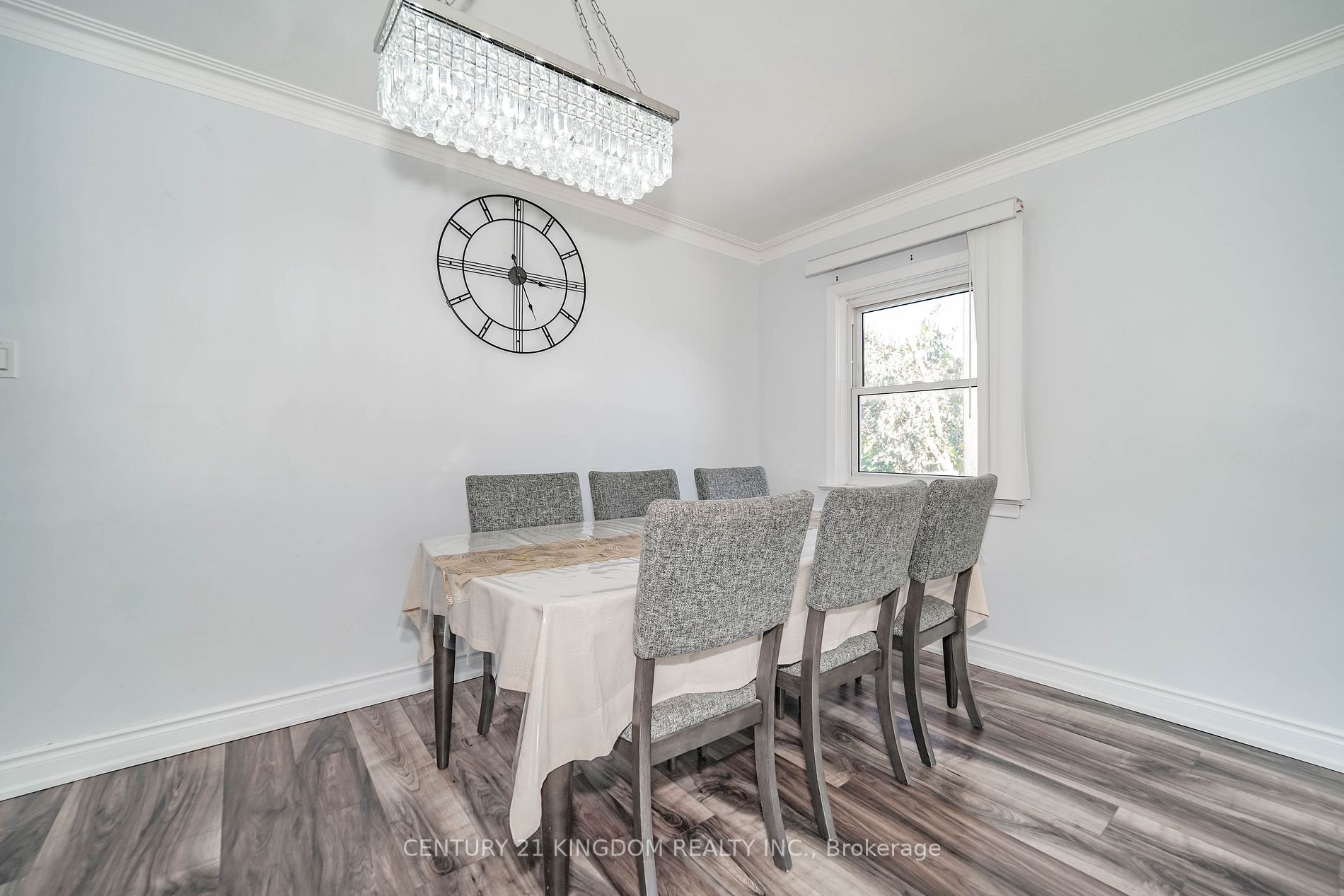50 Mackinac Cres