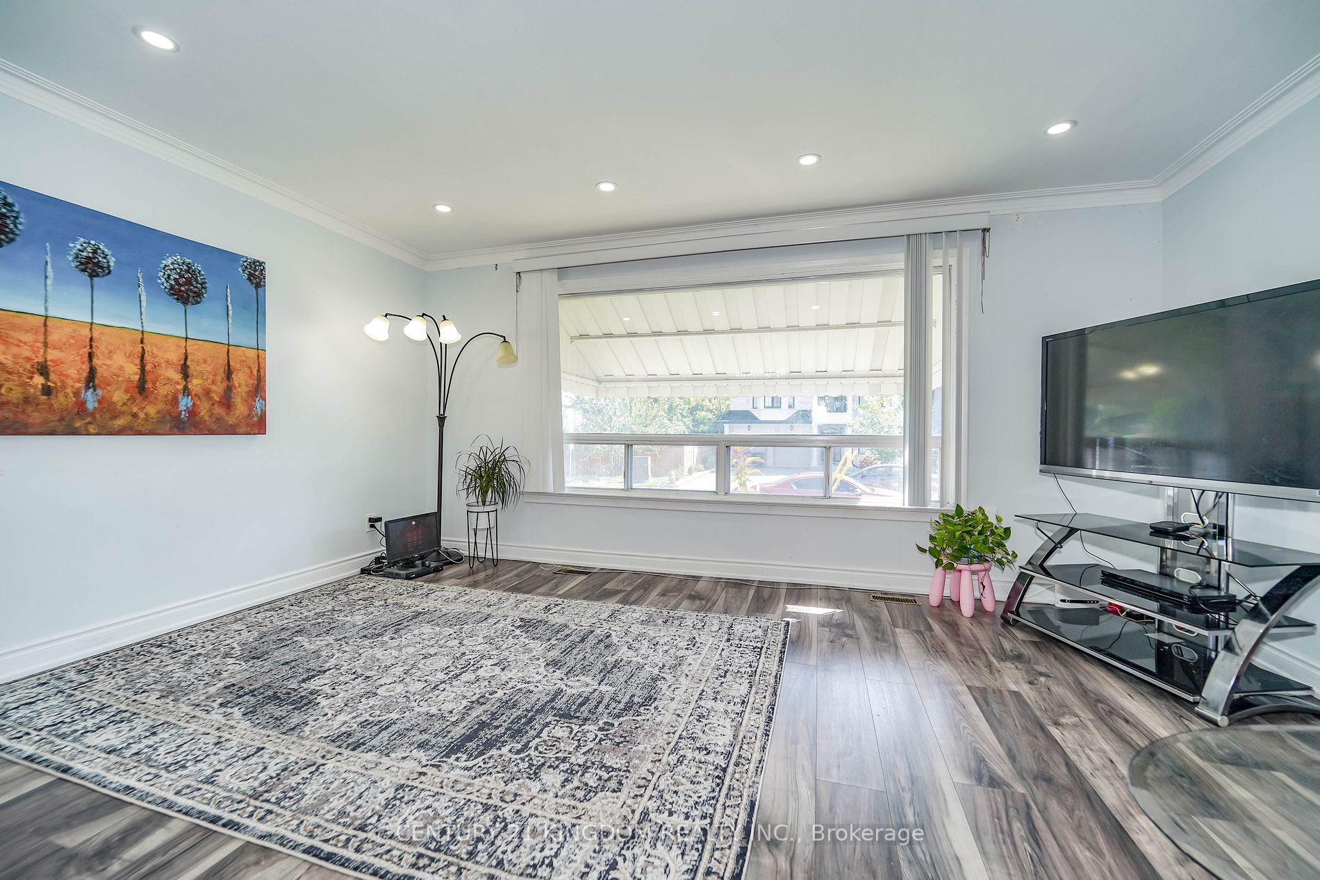 50 Mackinac Cres