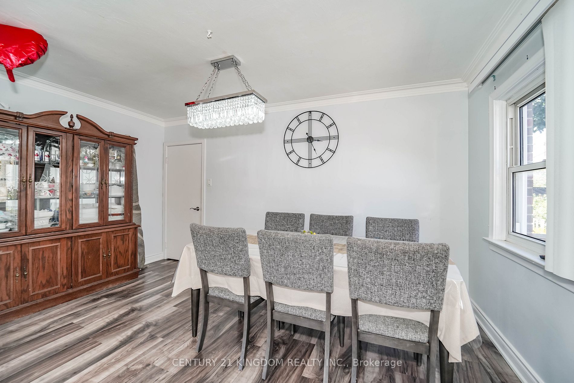50 Mackinac Cres