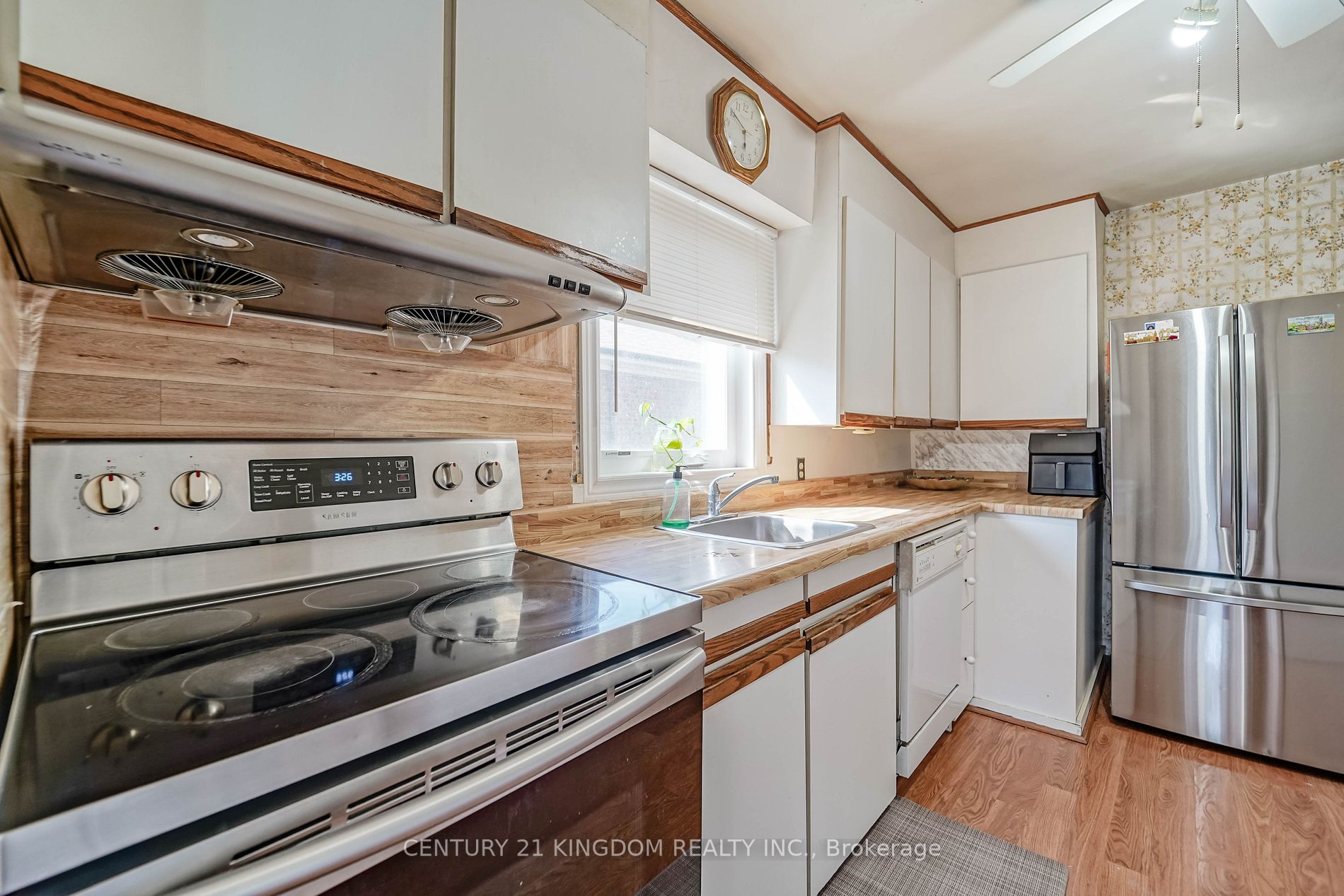 50 Mackinac Cres