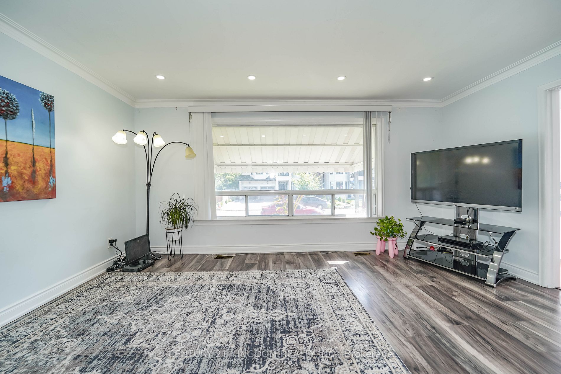 50 Mackinac Cres