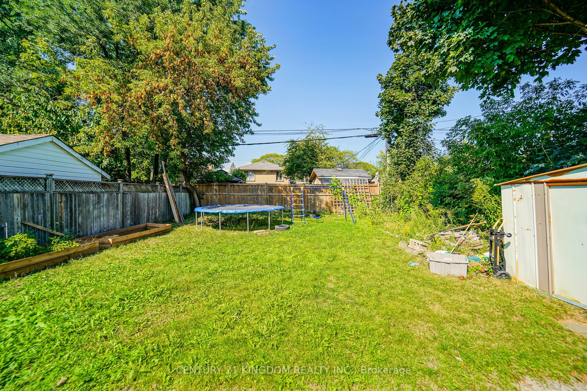50 Mackinac Cres