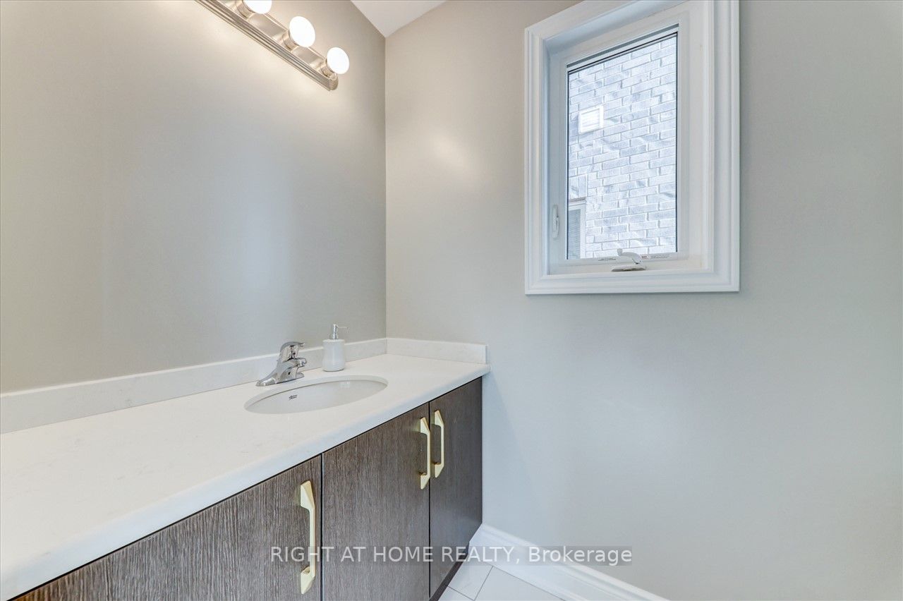 19 Creedon Cres