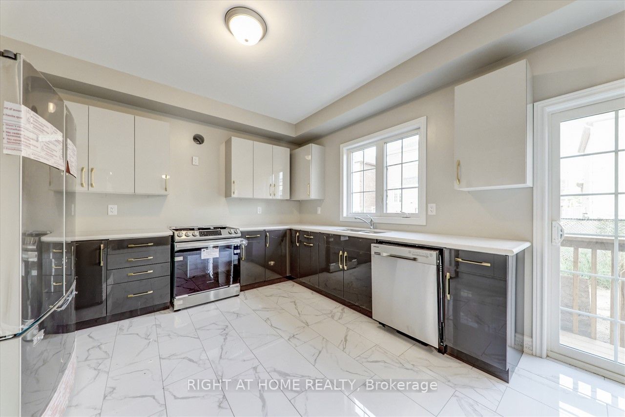 19 Creedon Cres