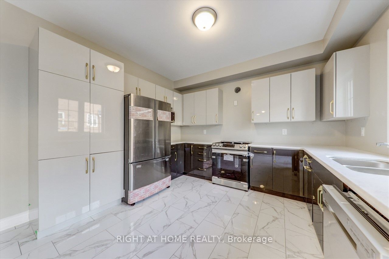 19 Creedon Cres