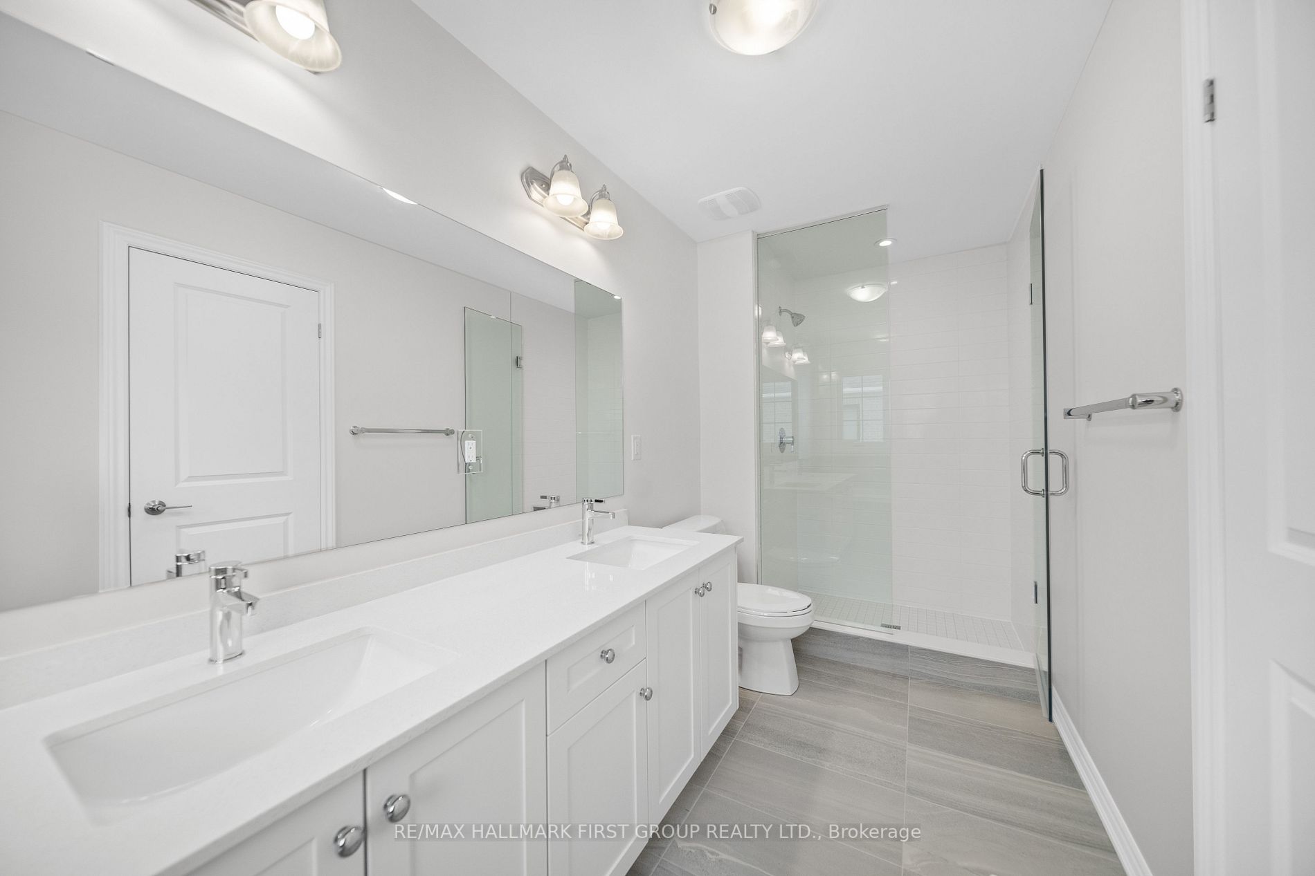 24 Floodgate Rd