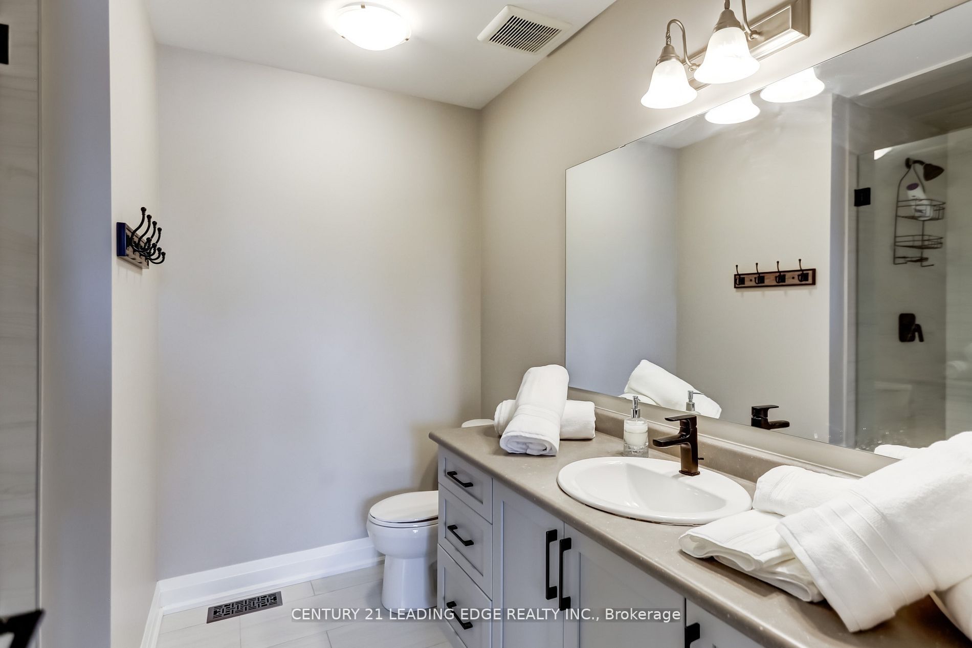 35 Hanning Crt, #5