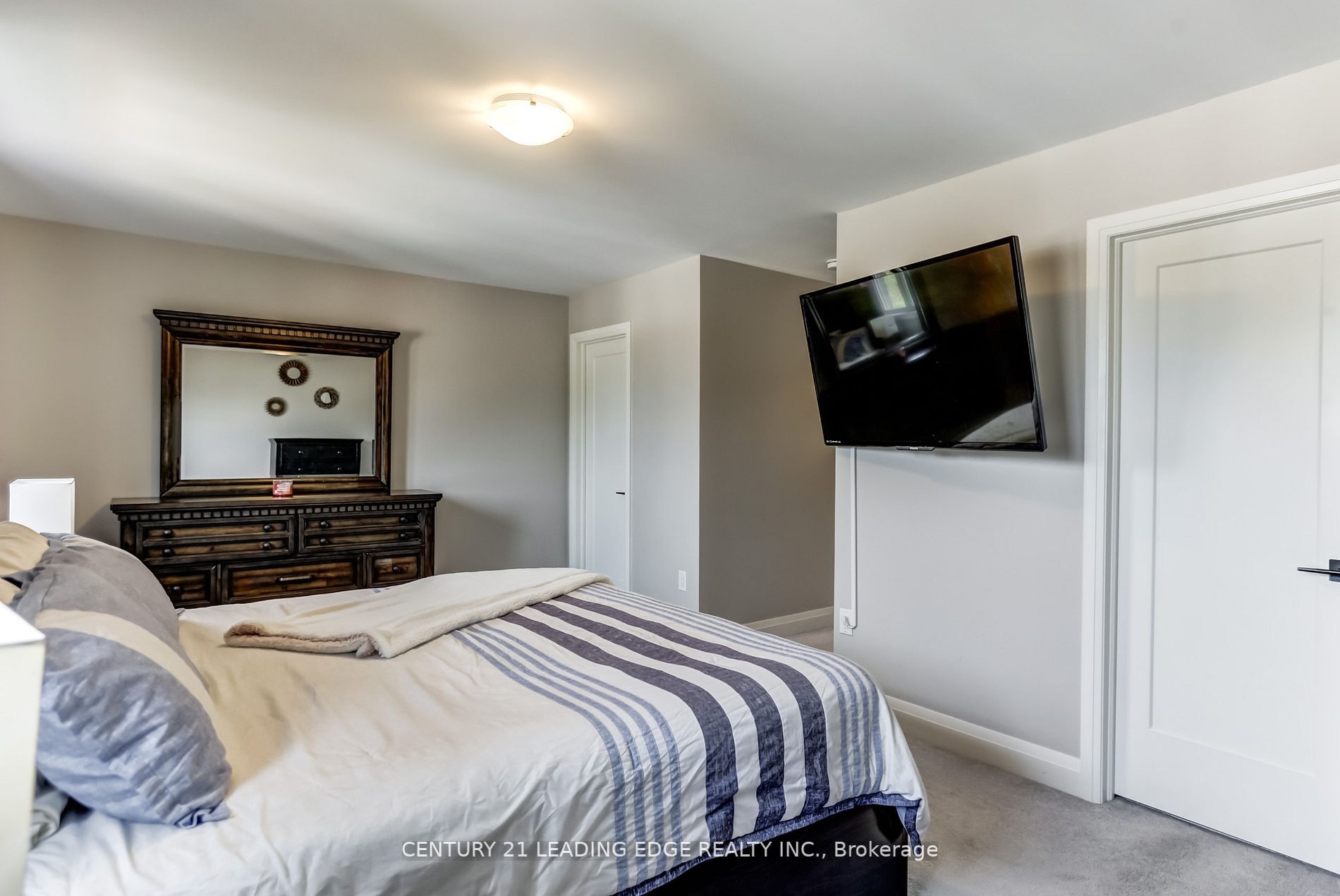35 Hanning Crt, #5