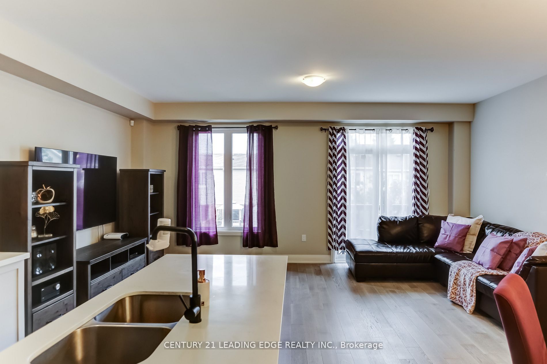 35 Hanning Crt, #5