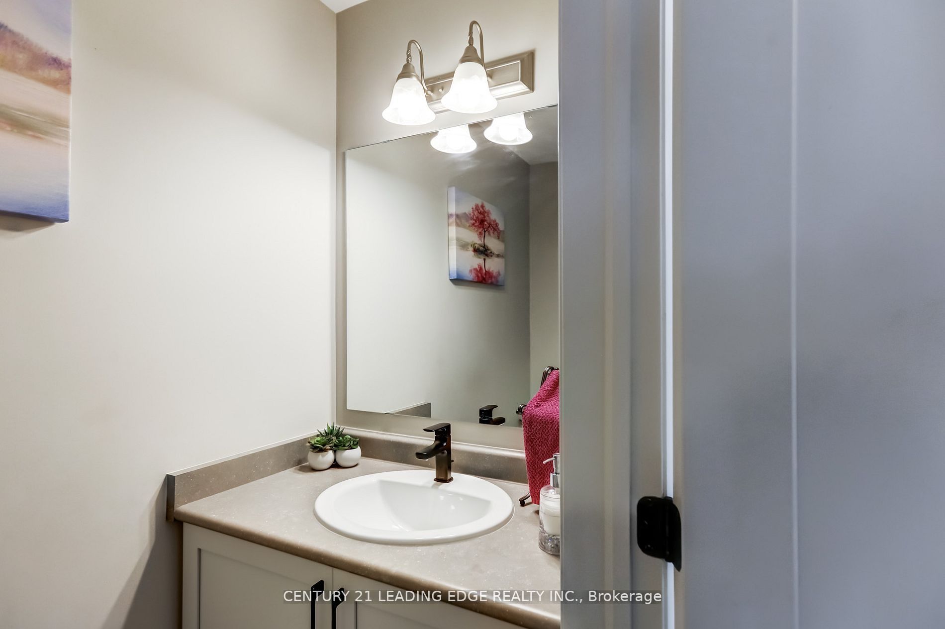 35 Hanning Crt, #5