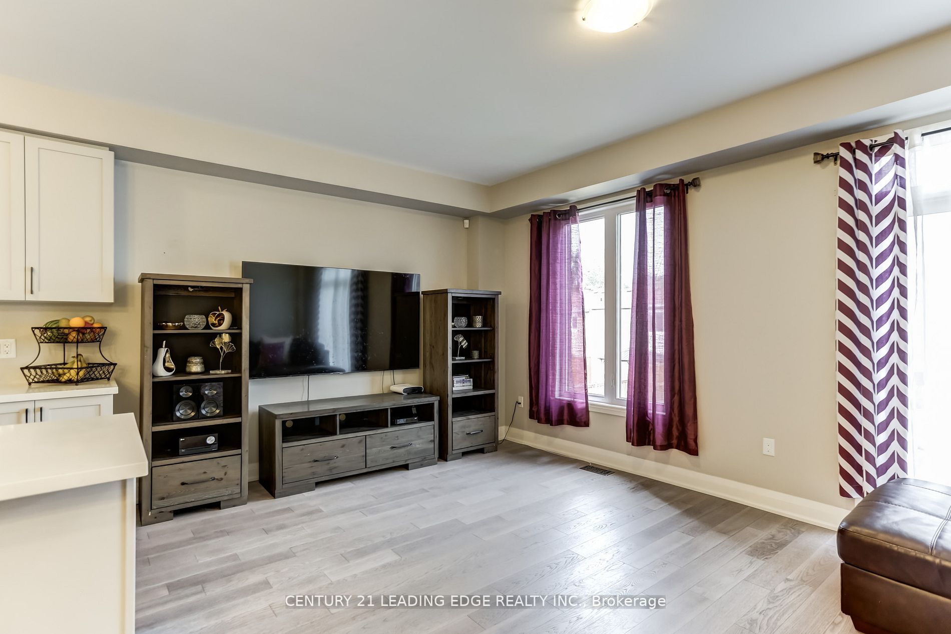 35 Hanning Crt, #5