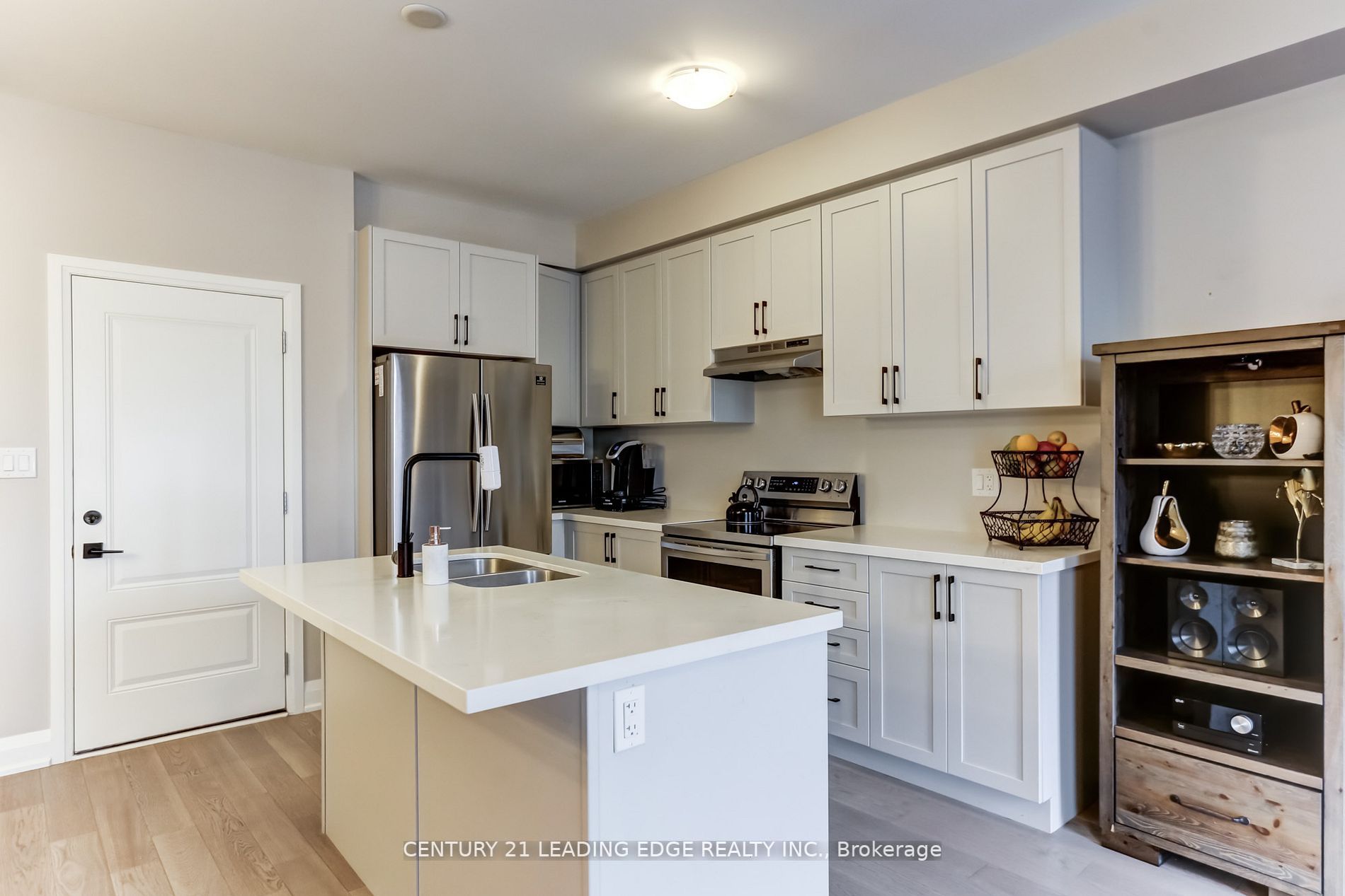 35 Hanning Crt, #5