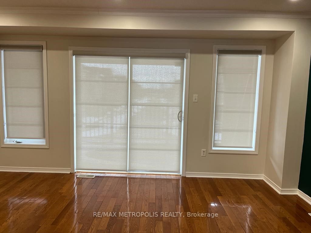 160 Bayly Street W, #Upper