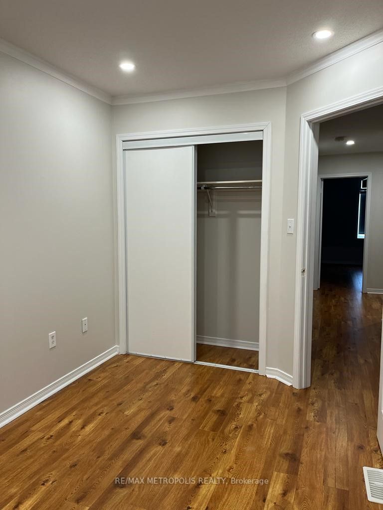 160 Bayly Street W, #Upper