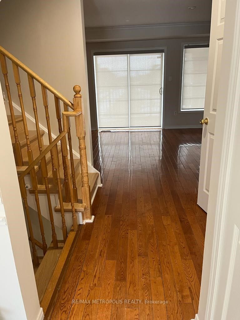 160 Bayly Street W, #Upper