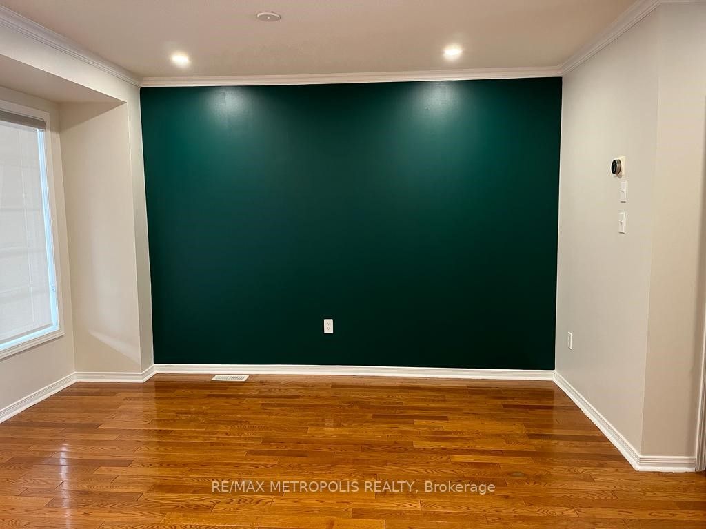 160 Bayly Street W, #Upper
