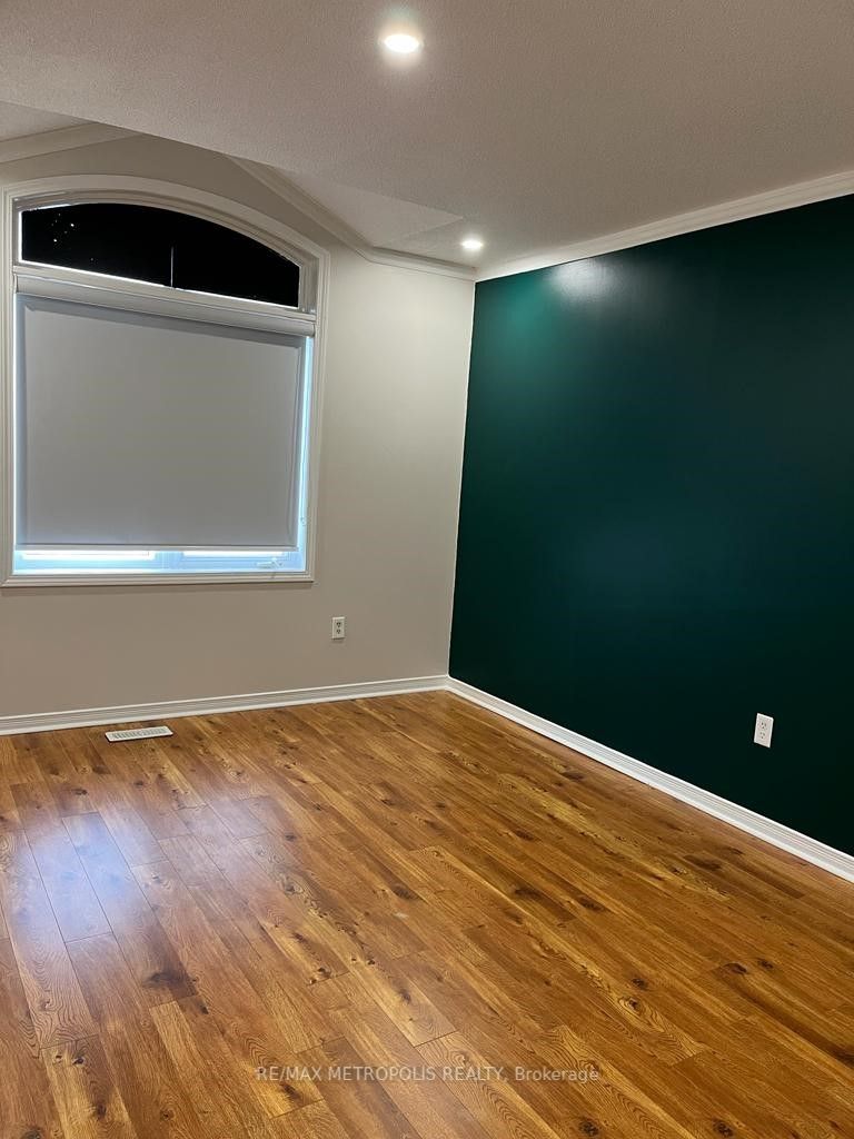 160 Bayly Street W, #Upper
