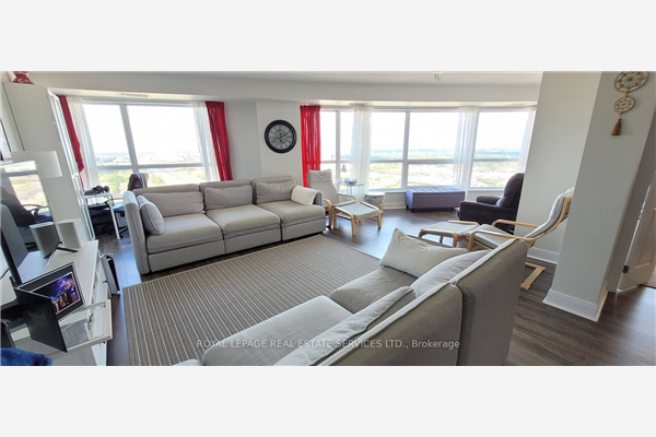 125 Village Green Sq, Toronto