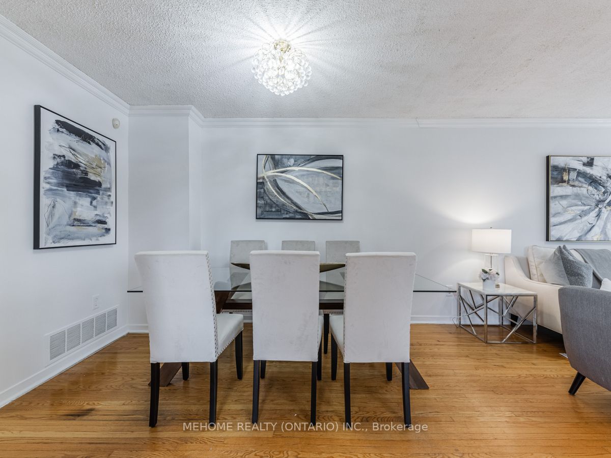 58 Kitchener Rd, #Main