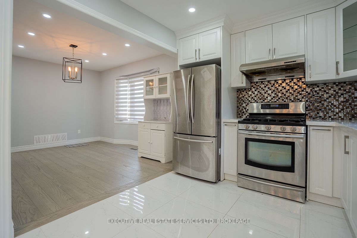 46 Willowbrook Dr