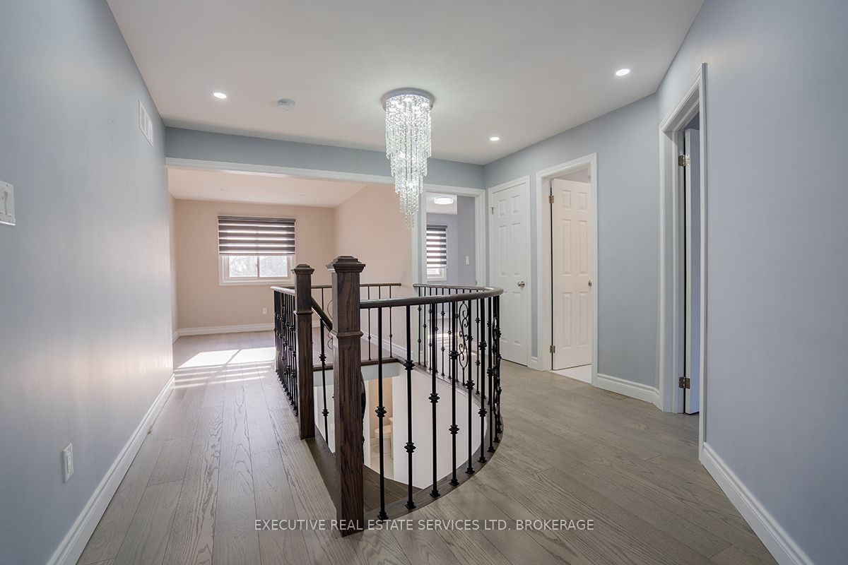 46 Willowbrook Dr