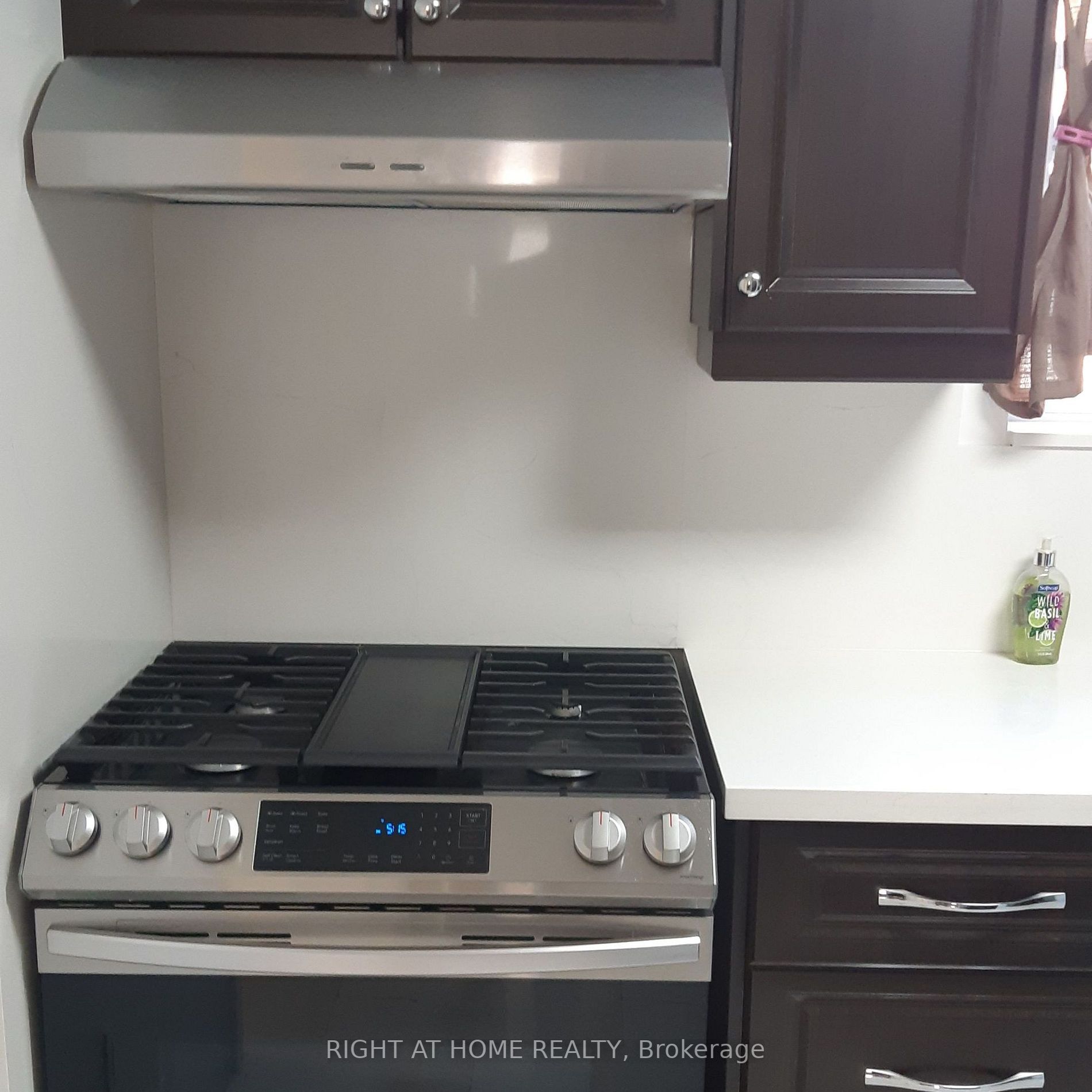 105 Craggview Dr