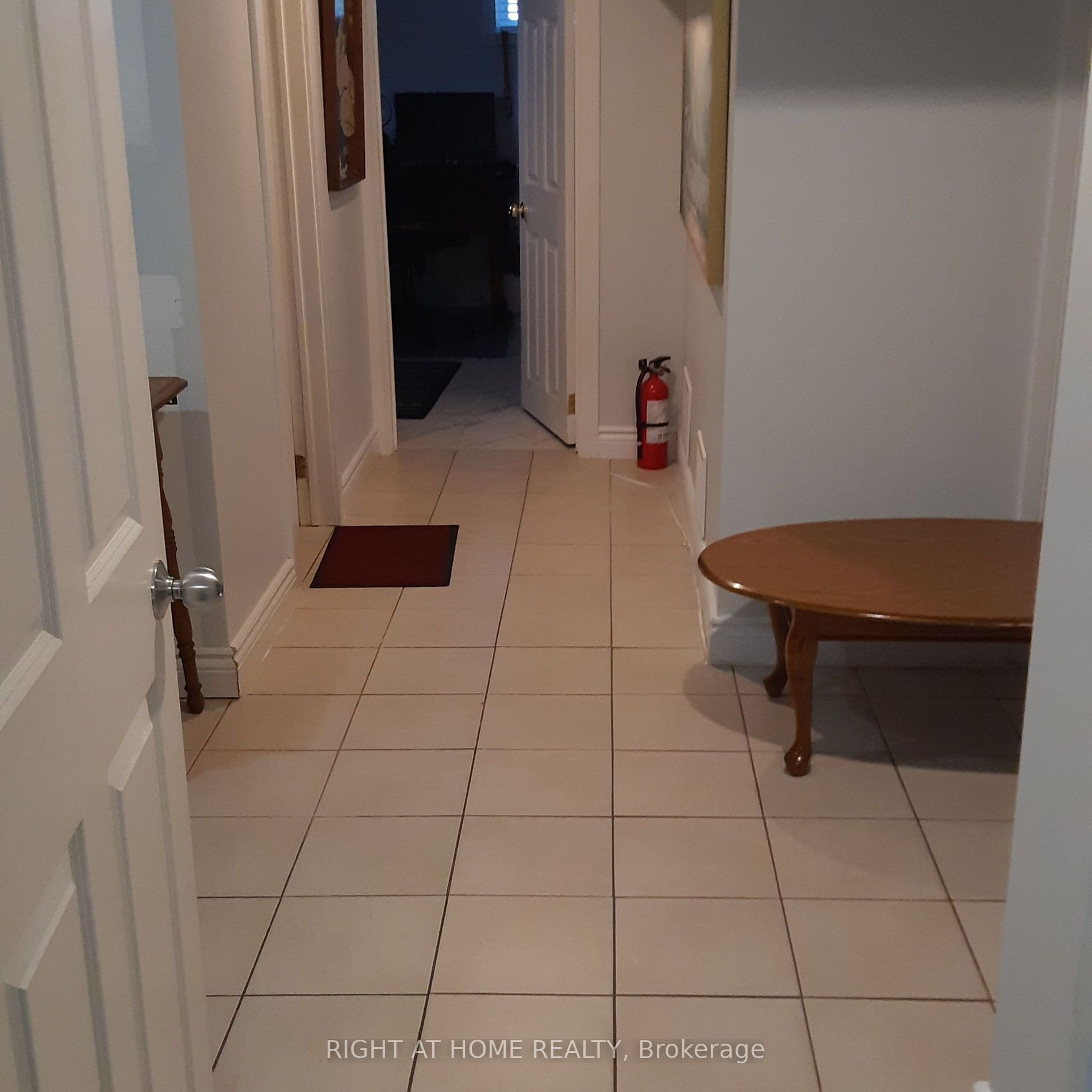 105 Craggview Dr