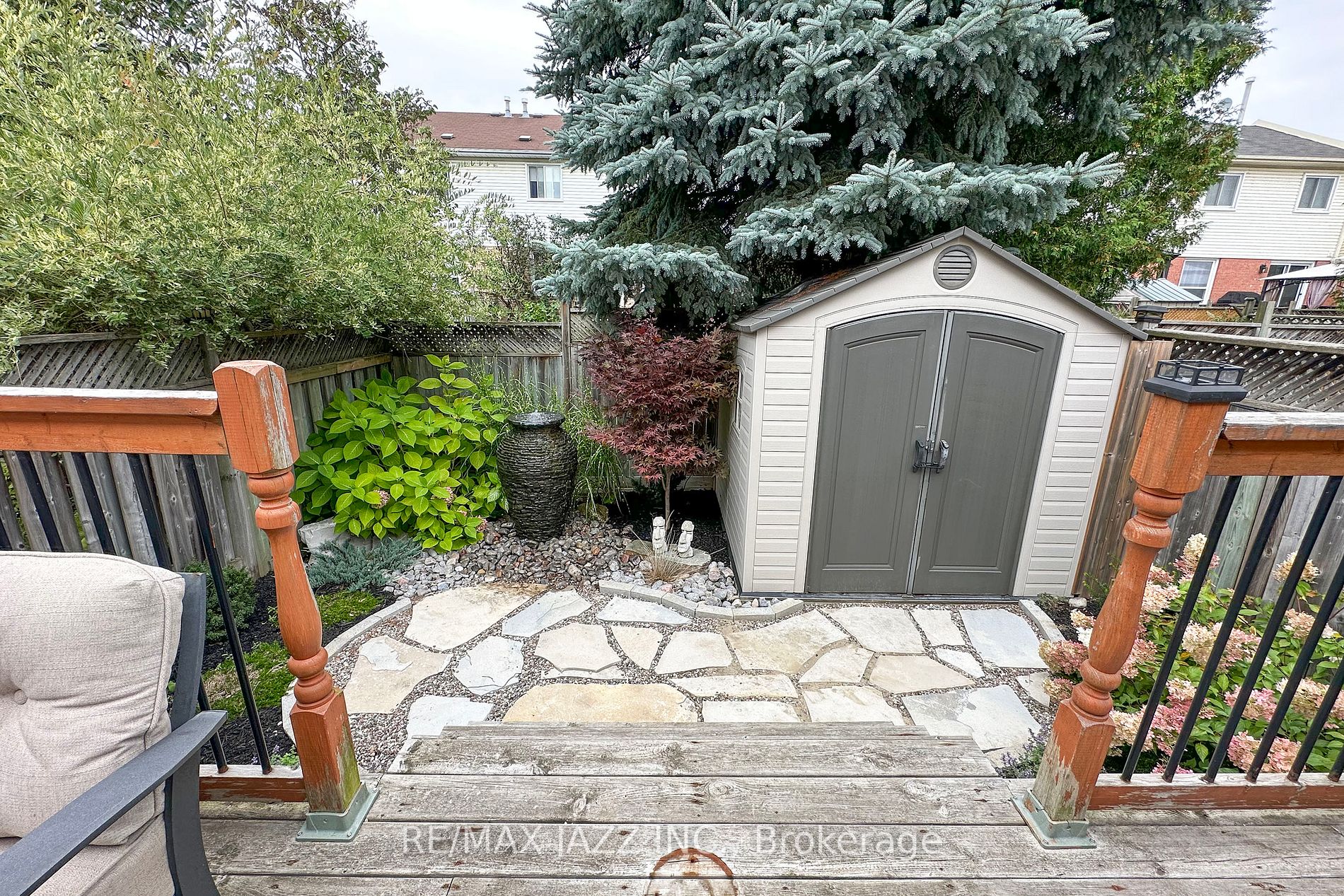 128 Richfield Sq
