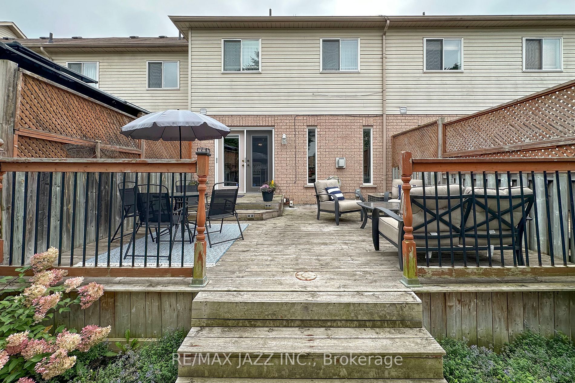 128 Richfield Sq