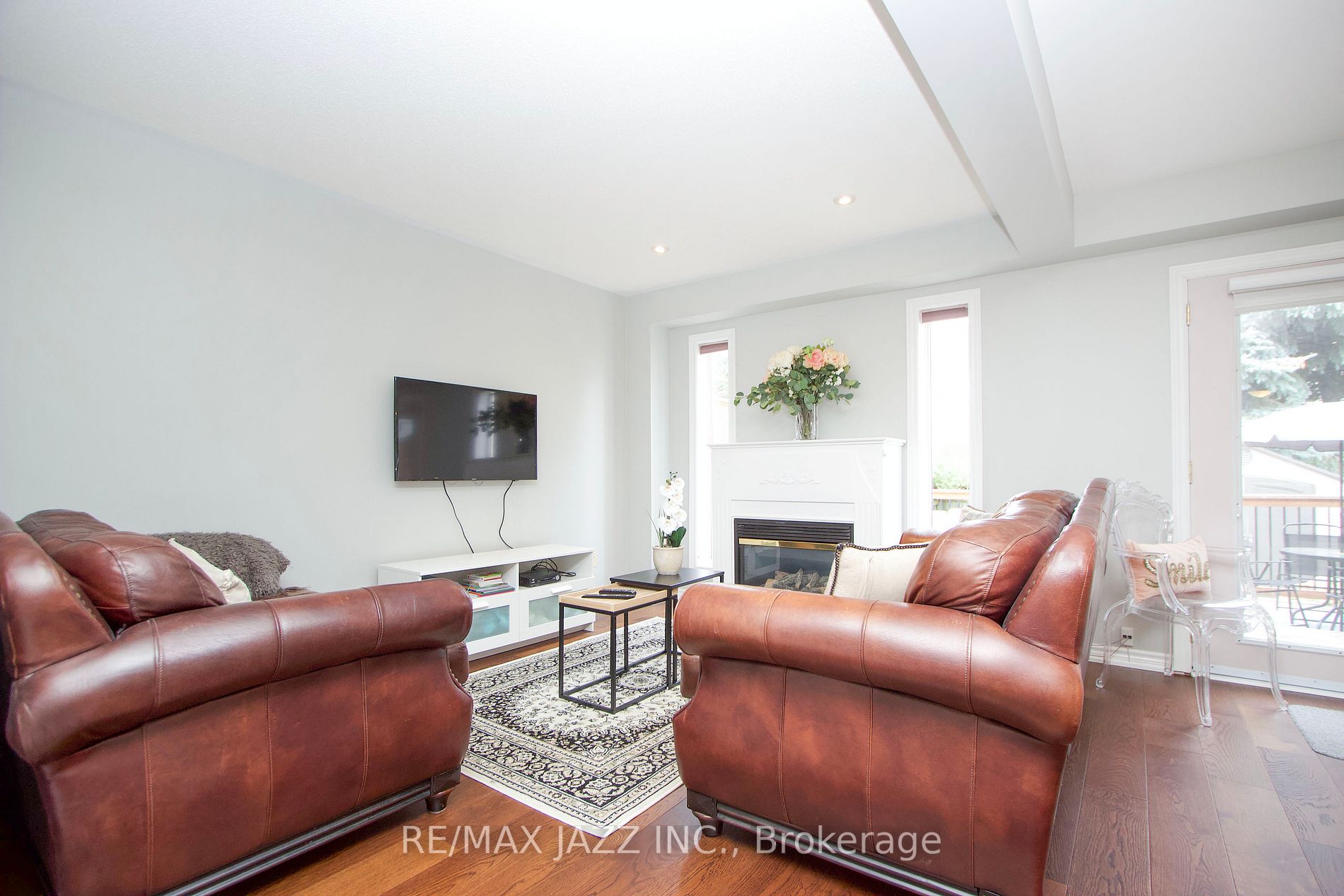 128 Richfield Sq