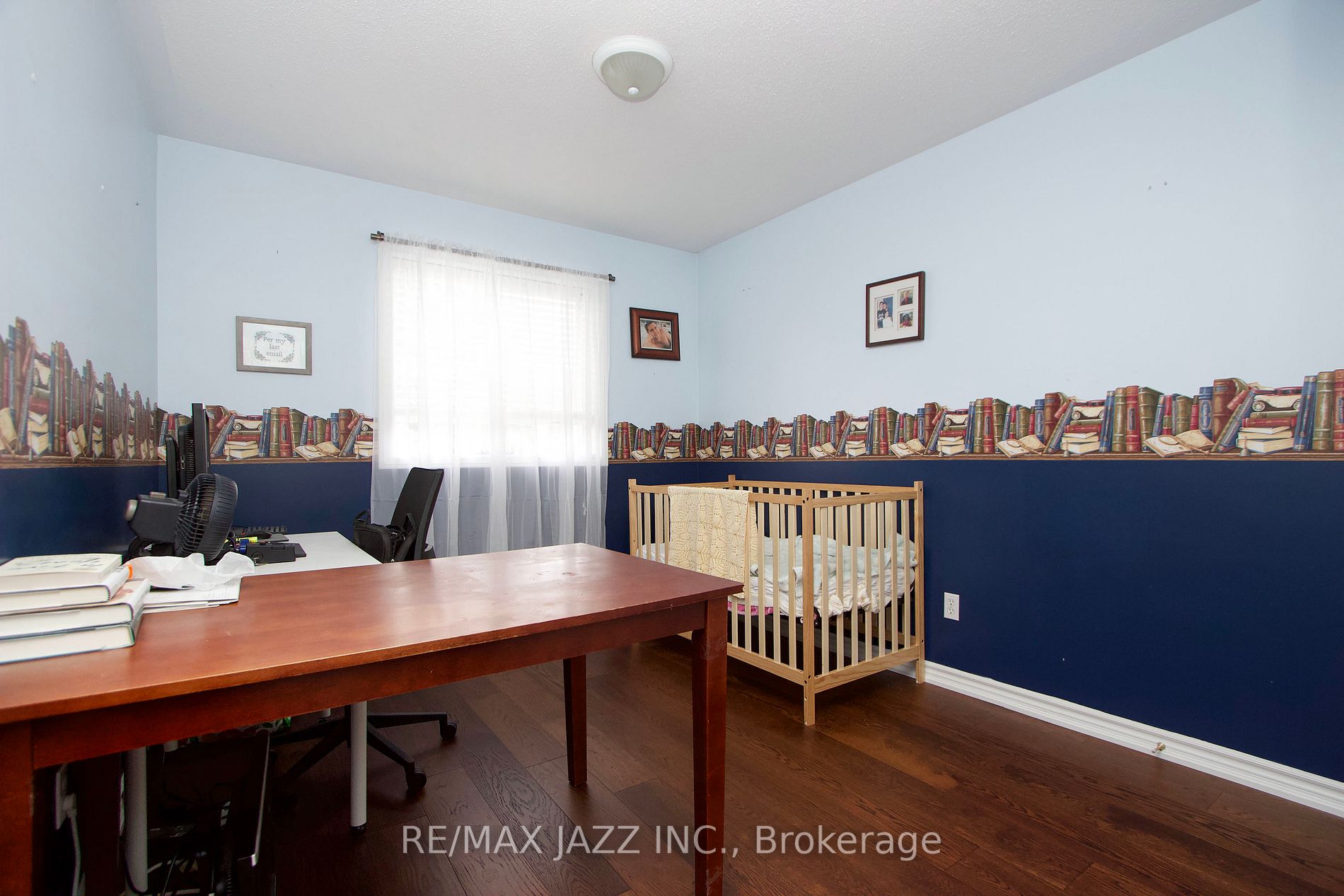 128 Richfield Sq