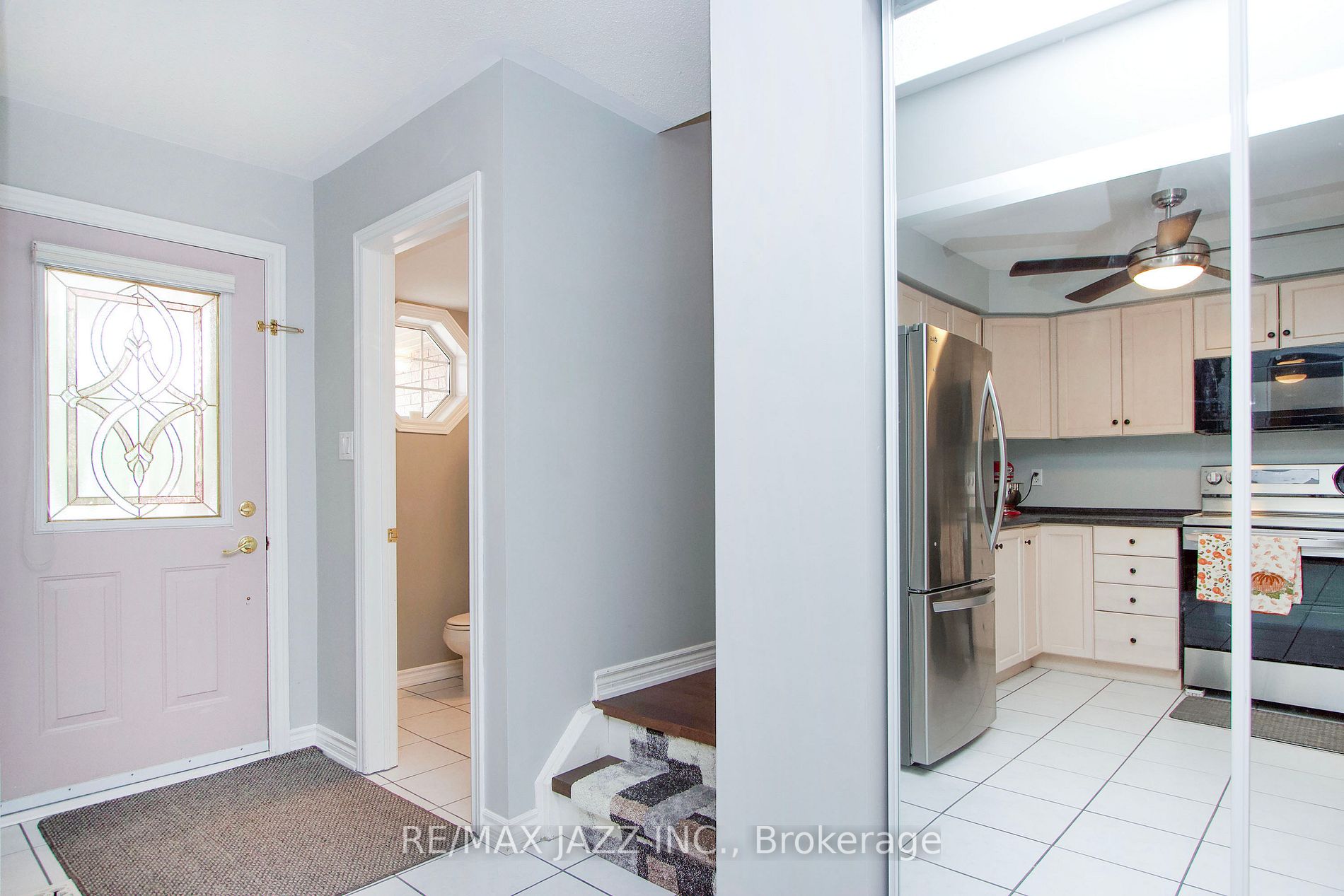 128 Richfield Sq