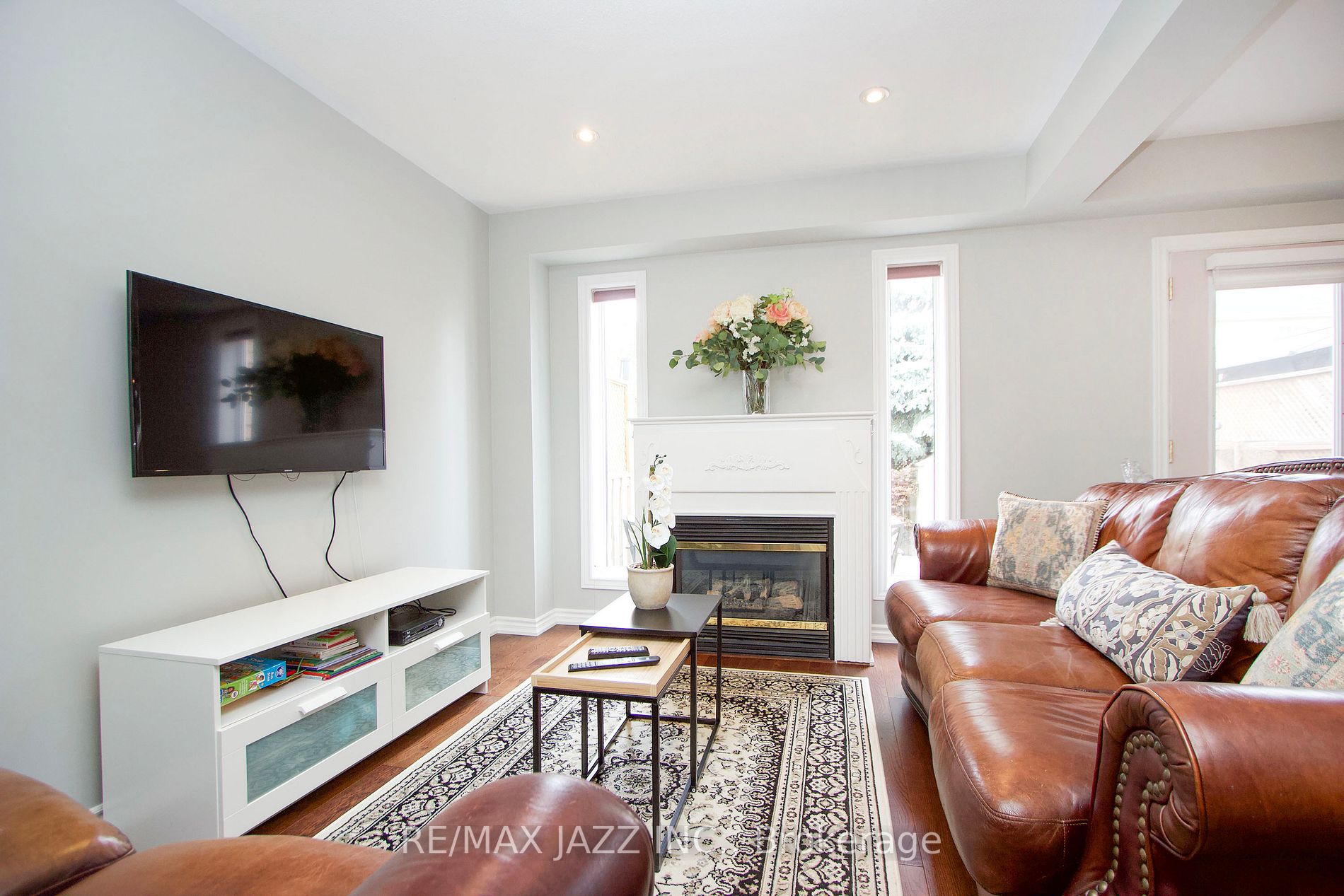 128 Richfield Sq