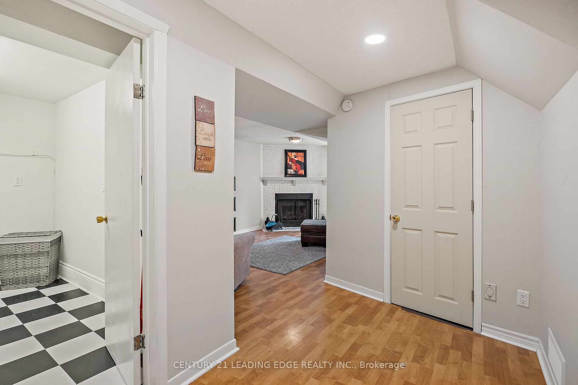 28 Humphrey Drive