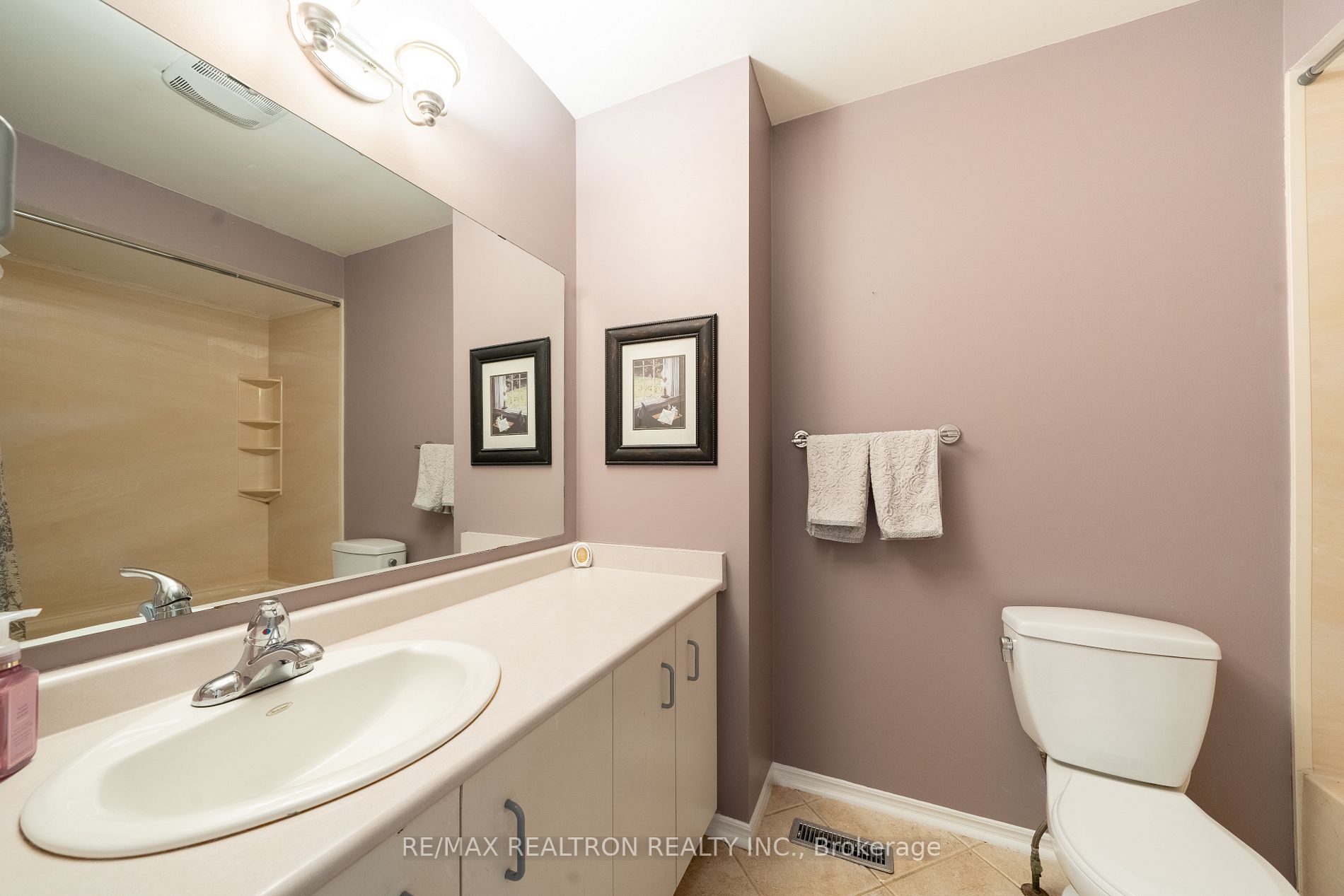 10 Bassett Blvd, #125