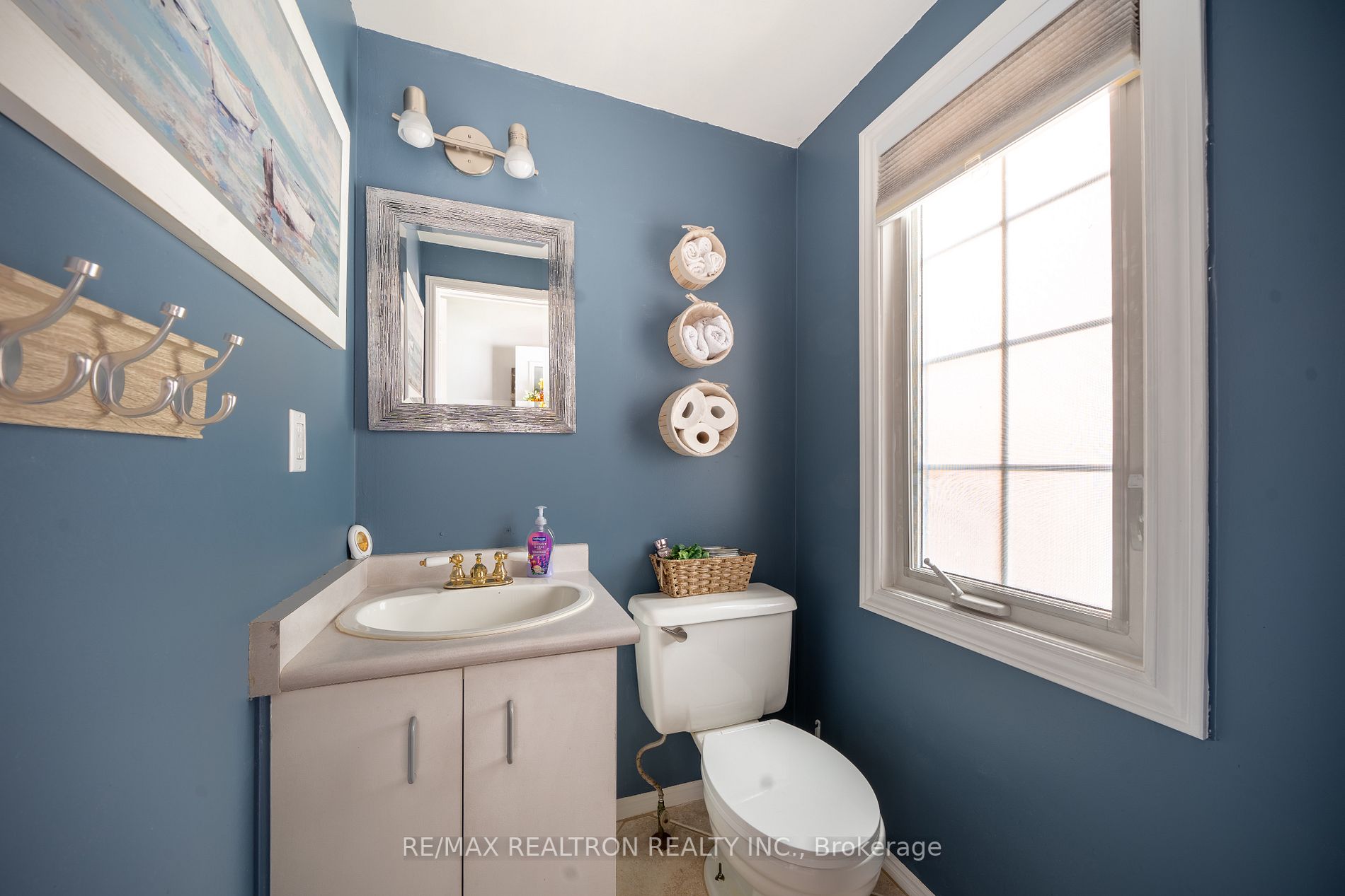 10 Bassett Blvd, #125