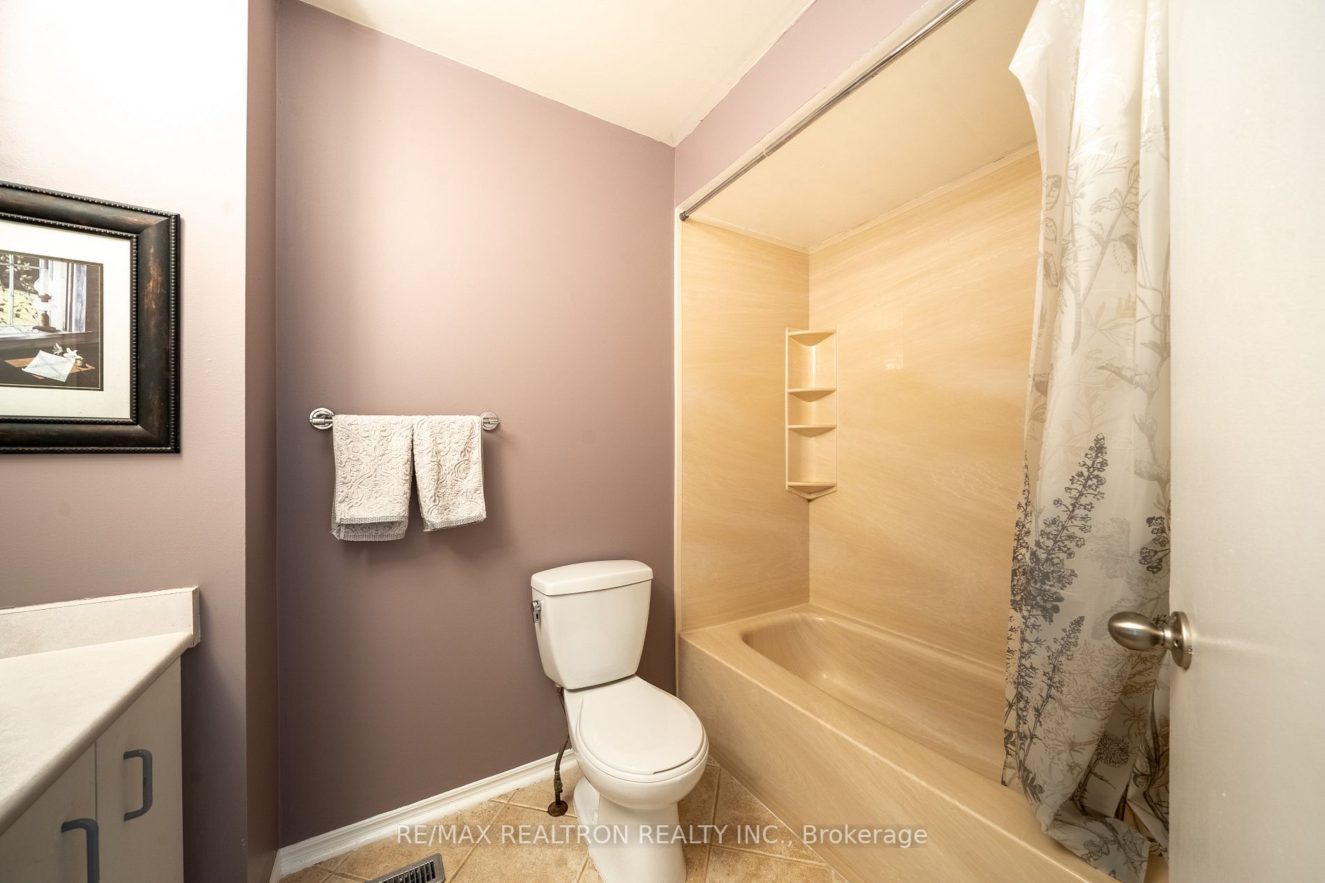 10 Bassett Blvd, #125