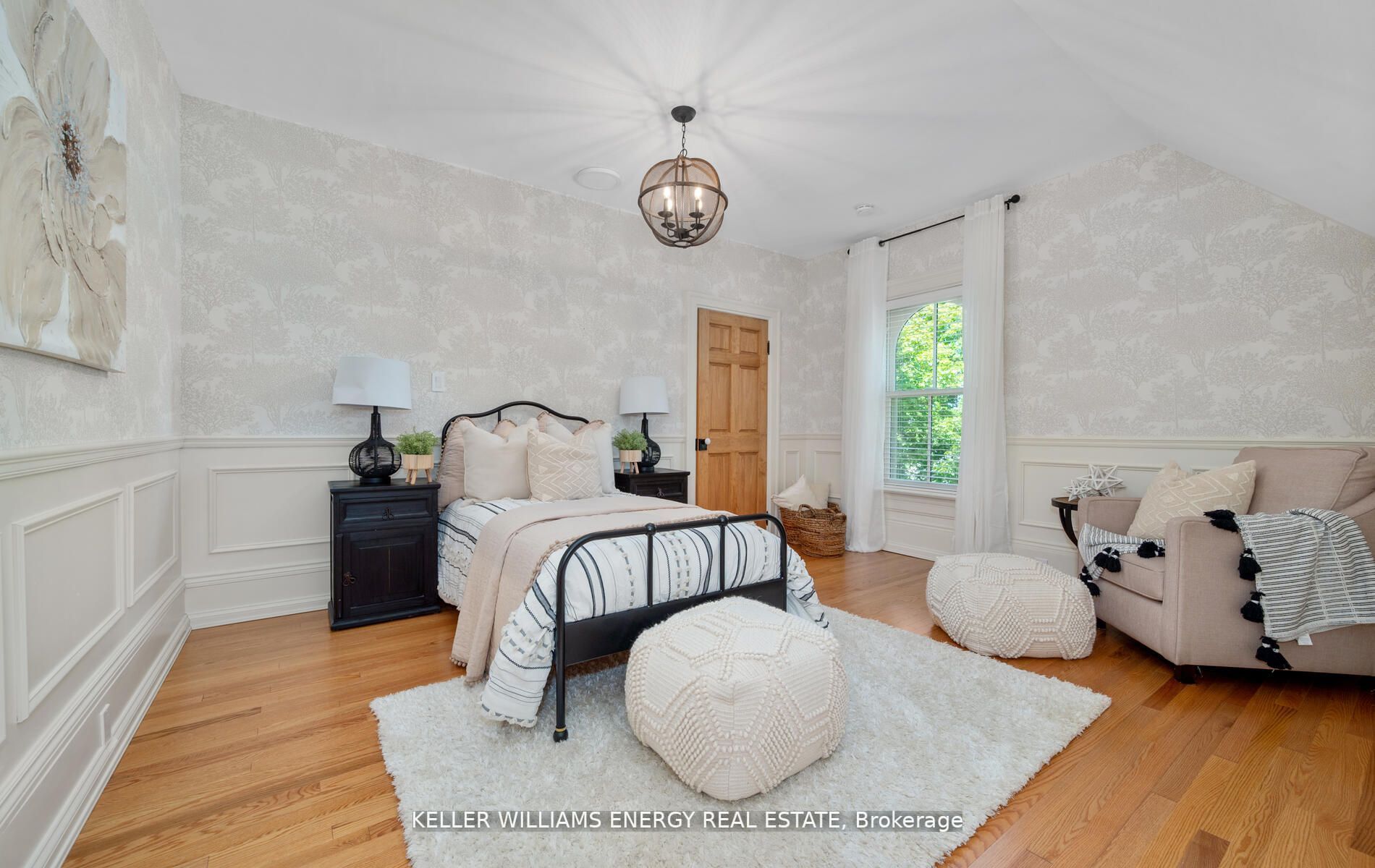 308 Centre St S, Whitby
