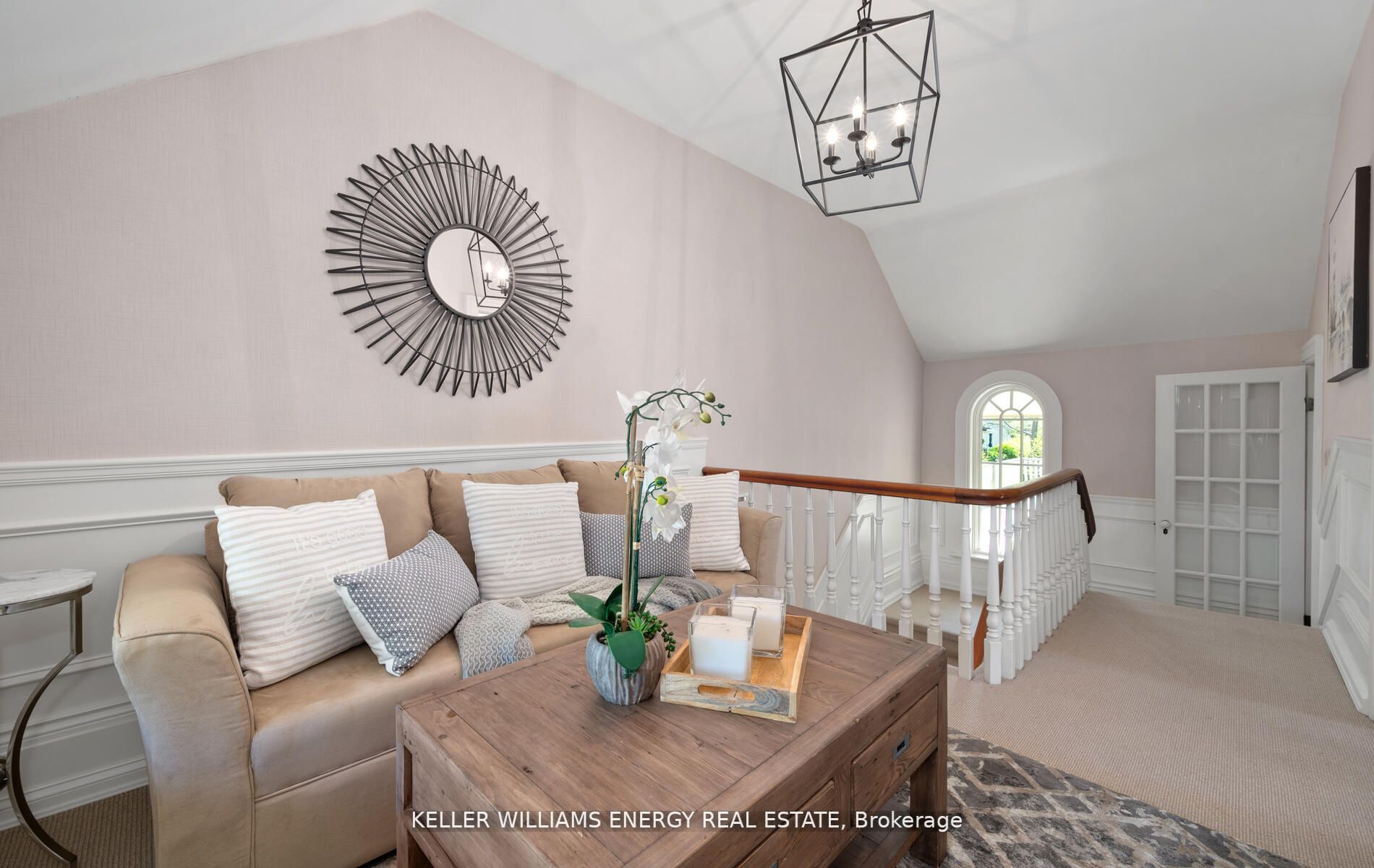 308 Centre St S, Whitby