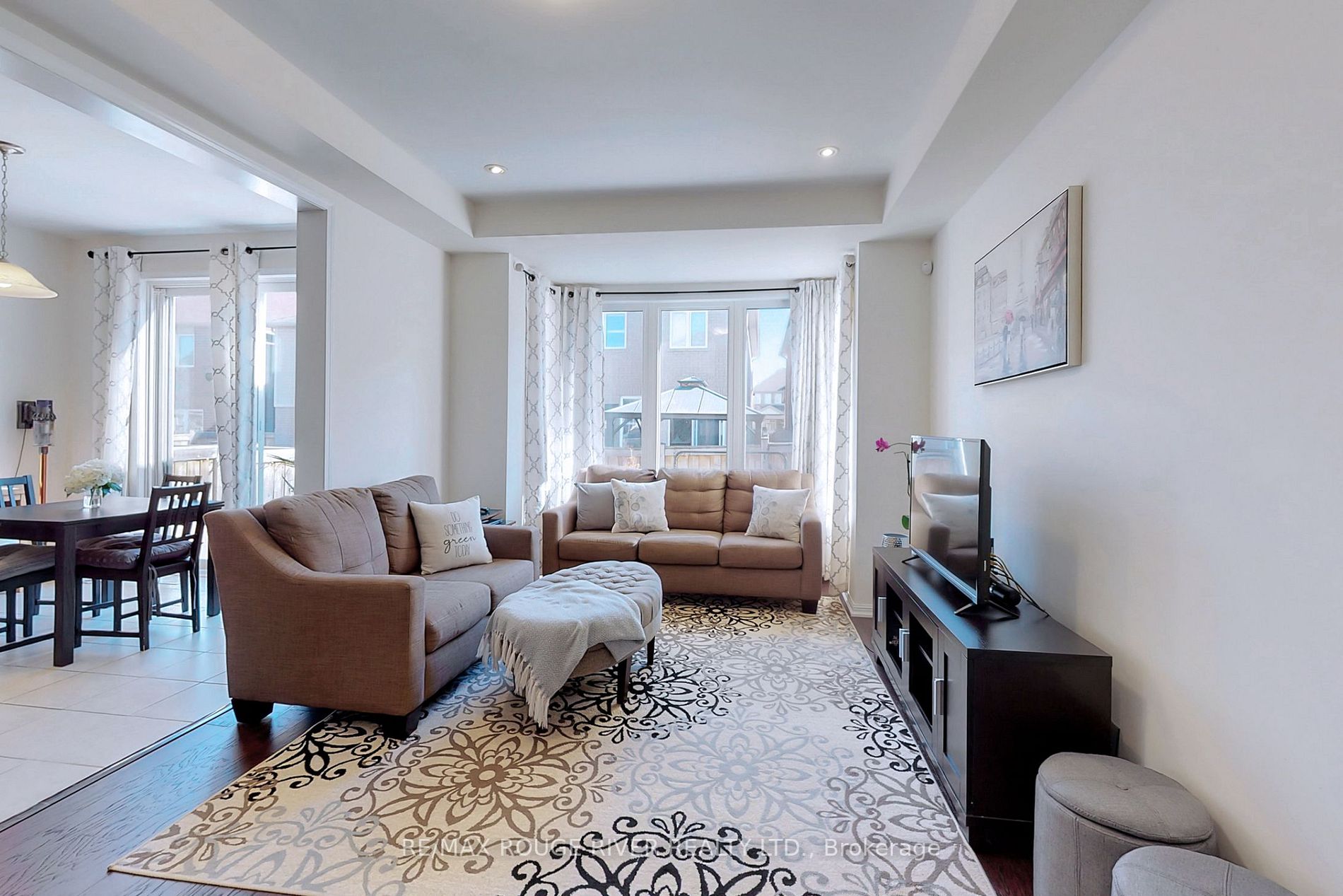1862 Parkhurst Crescent