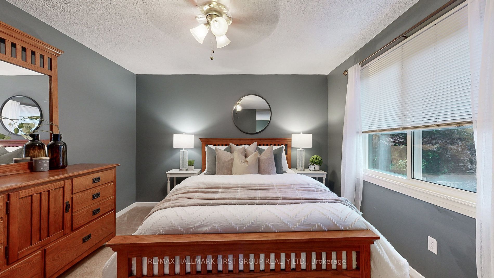 1787 Listowell Cres