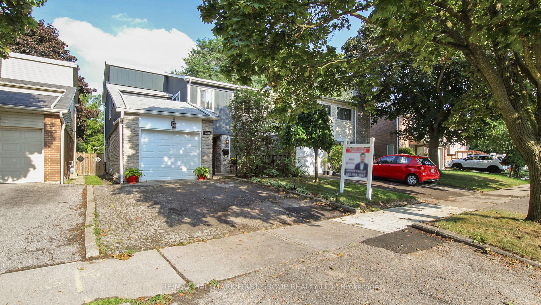 1787 Listowell Cres