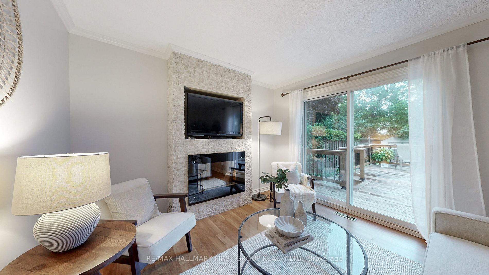 1787 Listowell Cres