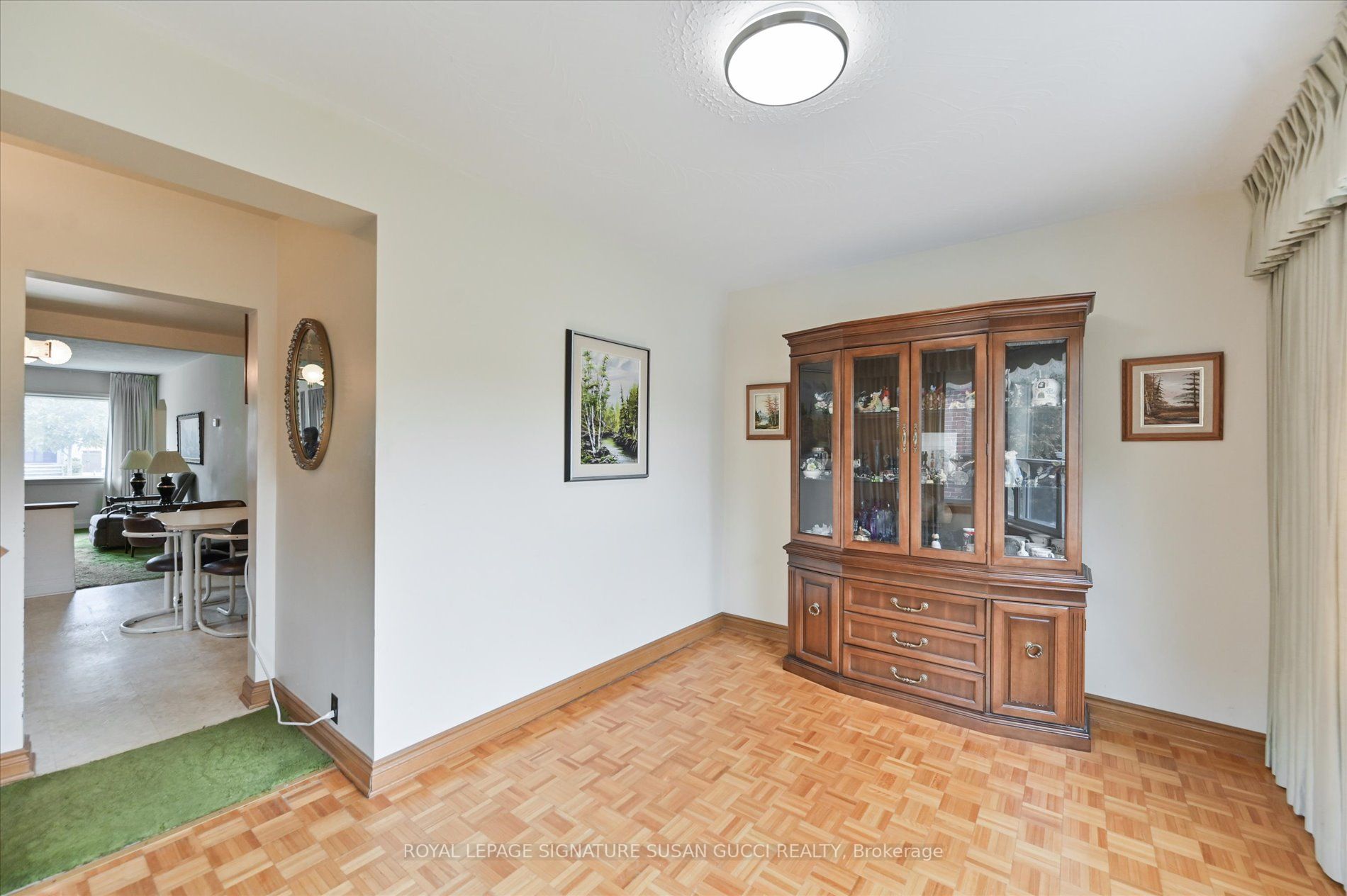 304 Linsmore Cres