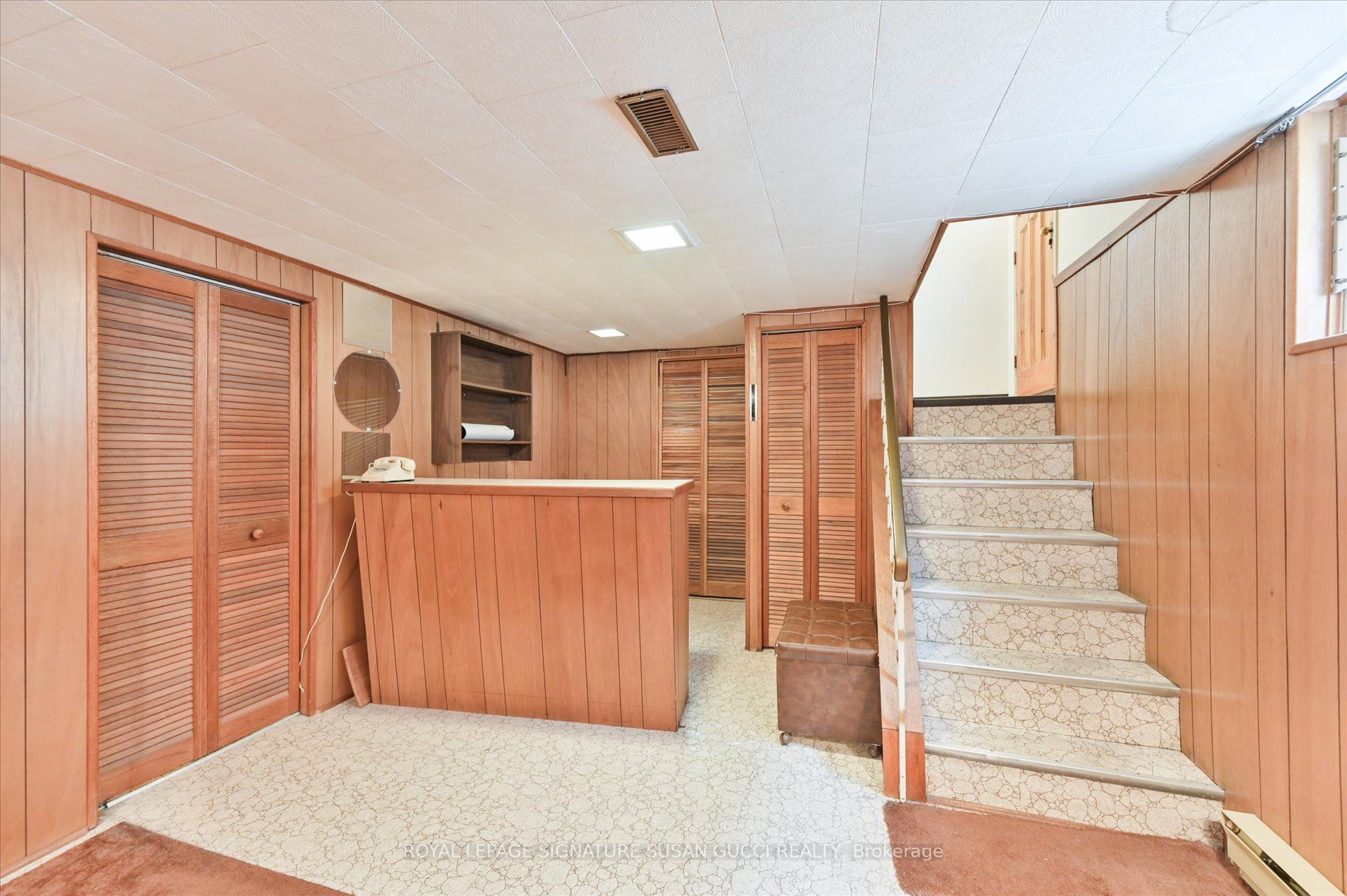 304 Linsmore Cres
