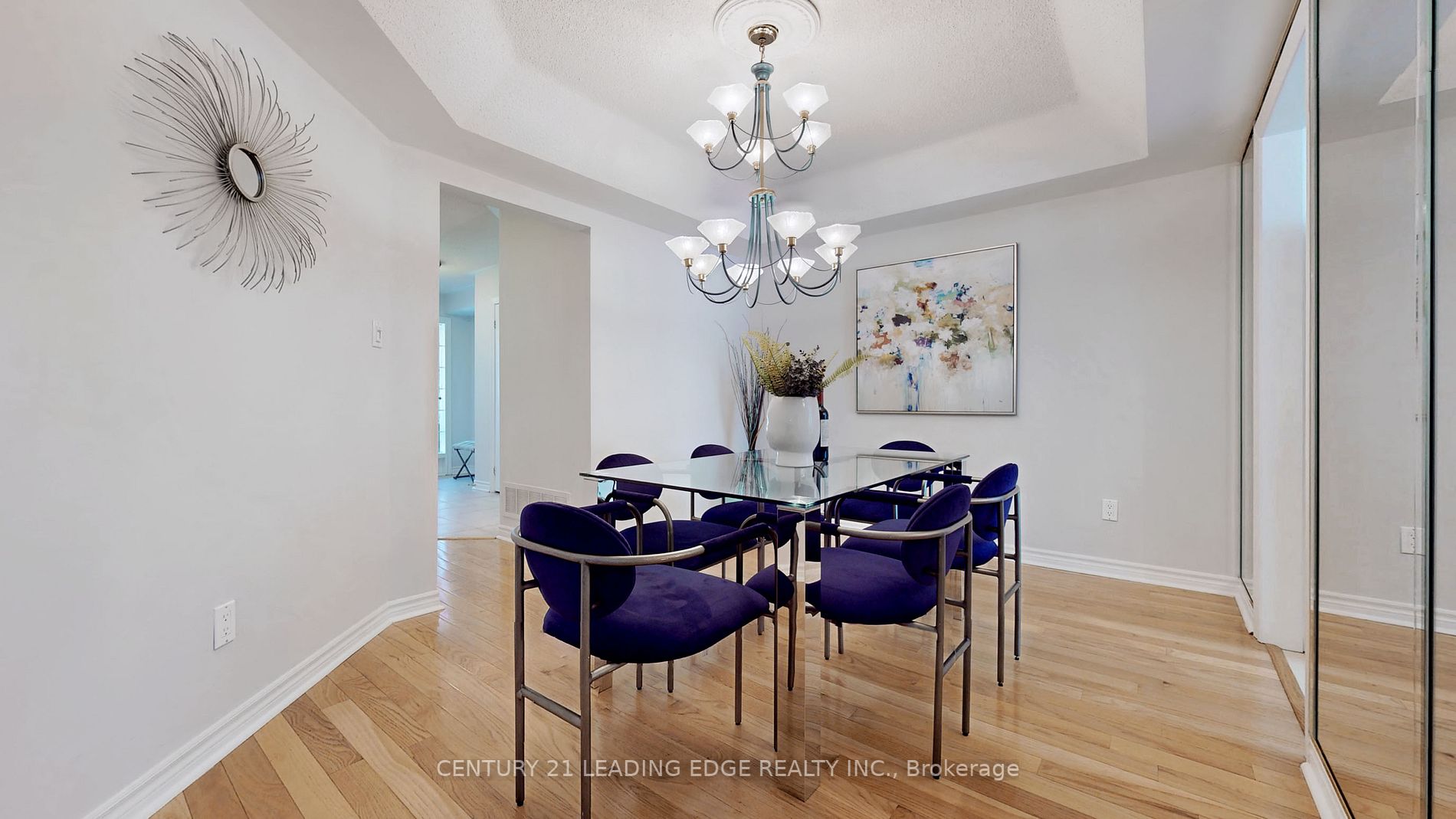350 Lakebreeze Dr, #4