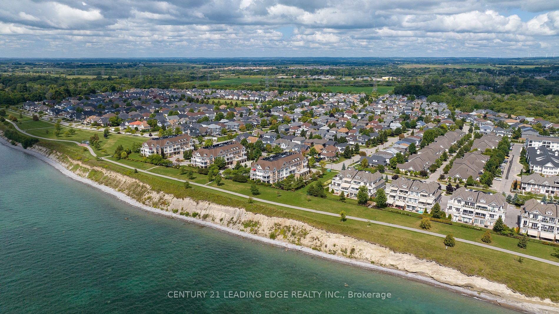 350 Lakebreeze Dr, #4