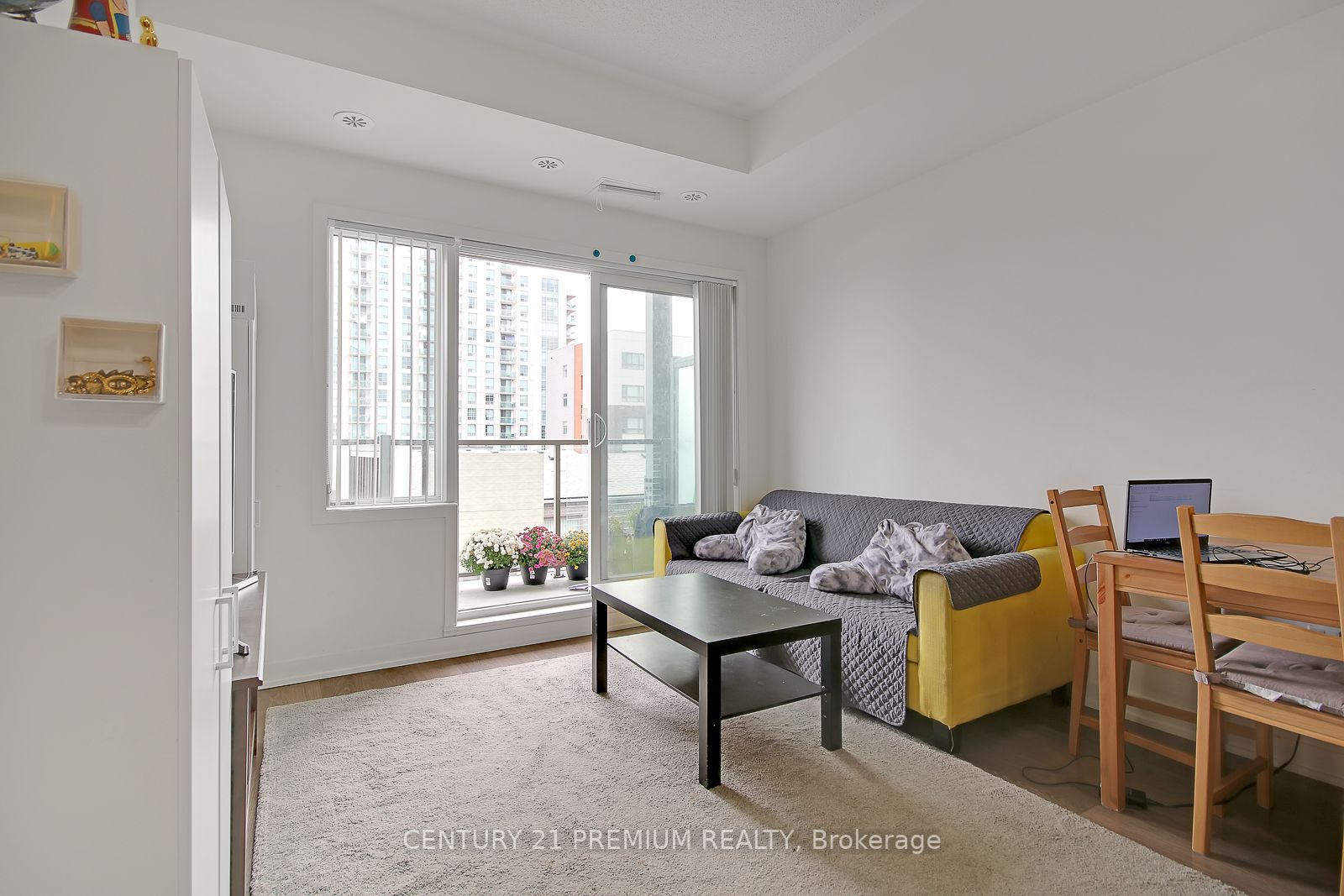 5131 Sheppard Ave E, #407