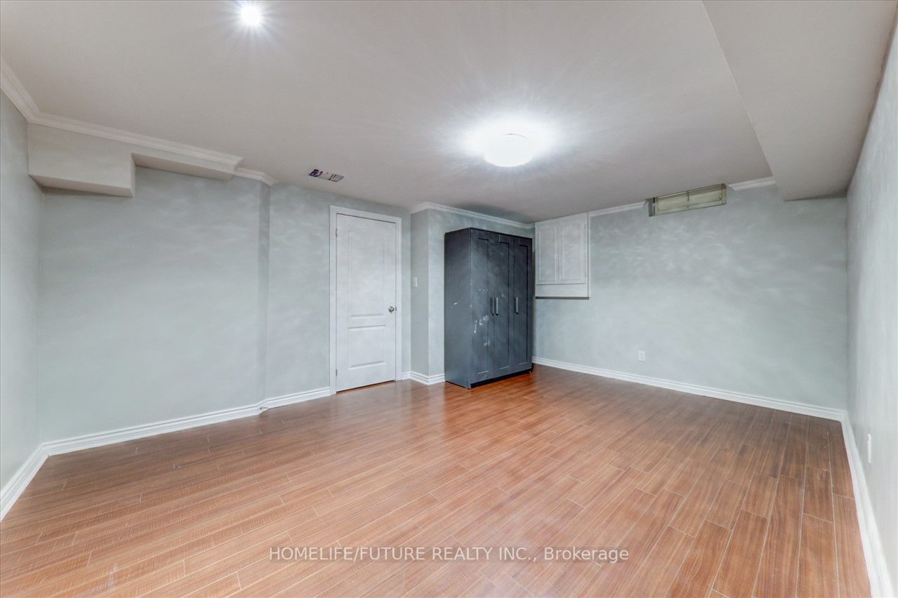 1761 Silver Maple Drive
